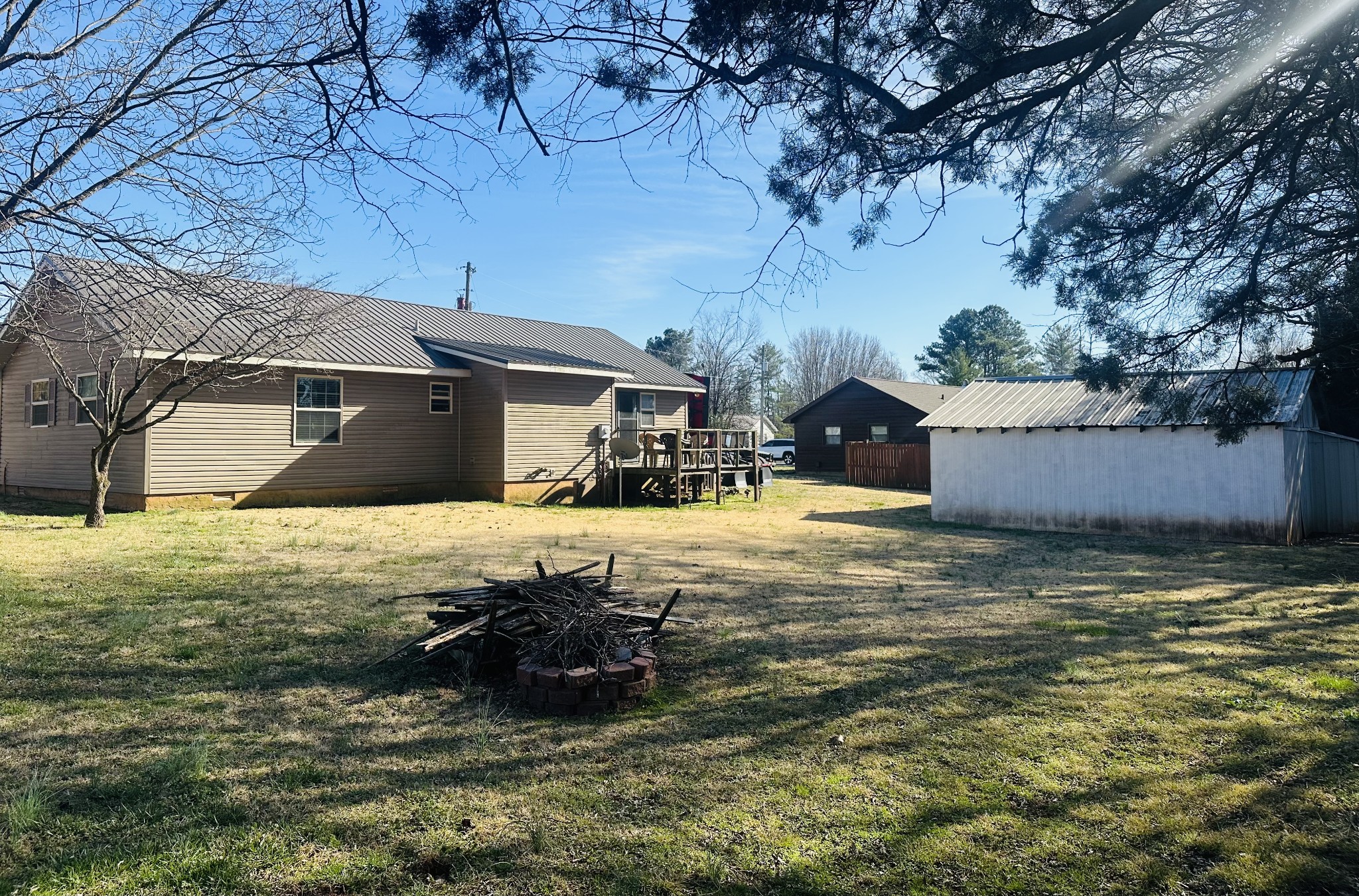112 Lakeland Ct
