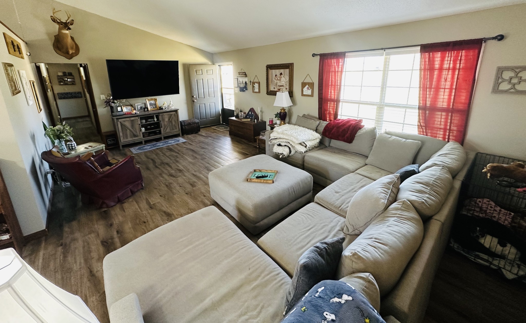 112 Lakeland Ct