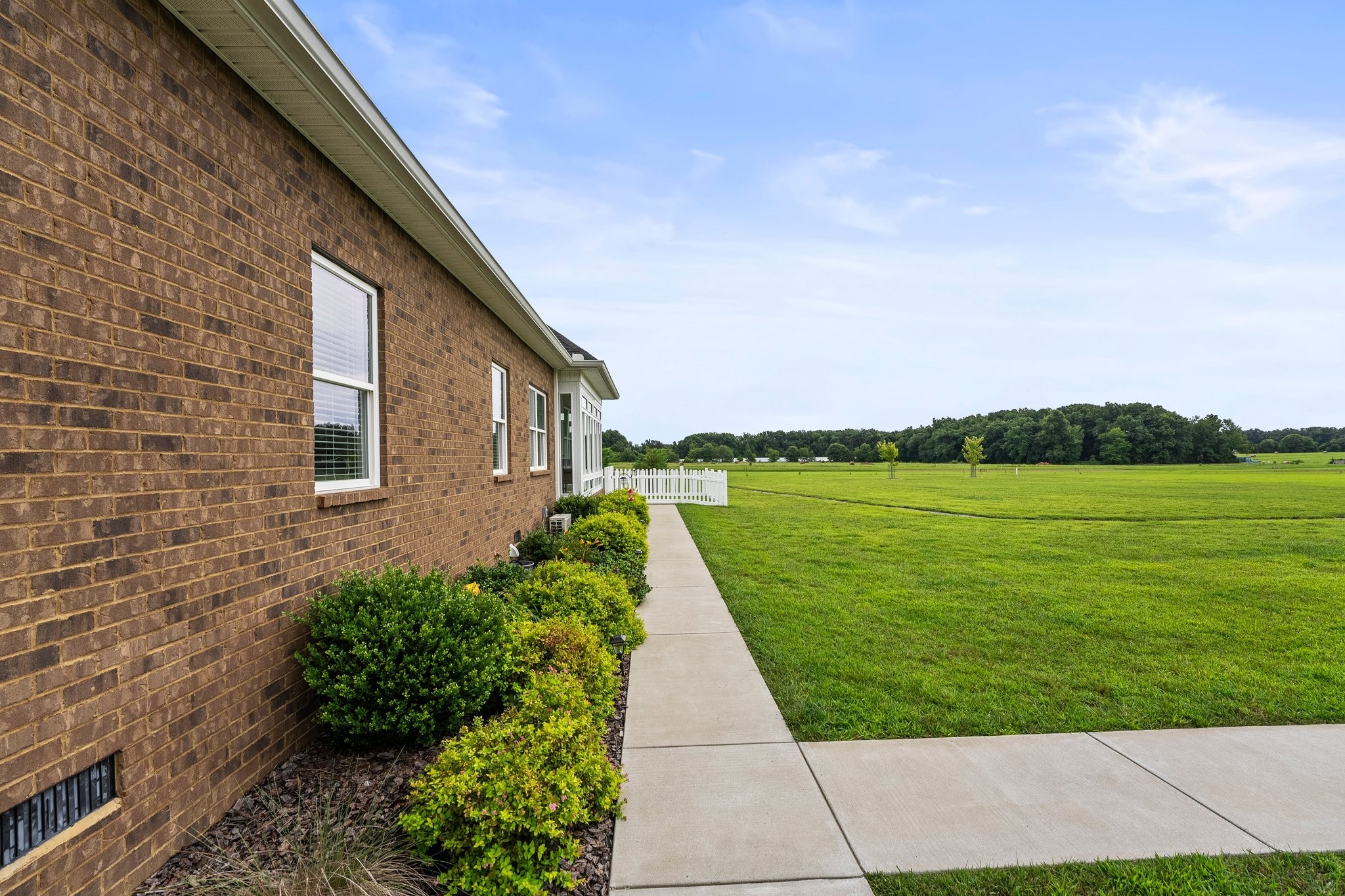285 HANCOCK LANE