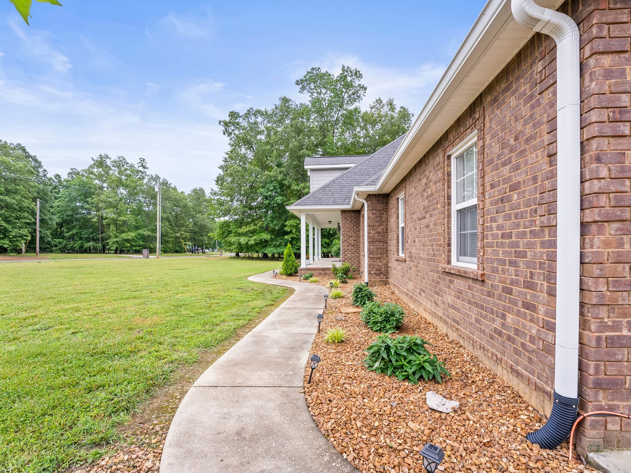 698 Bonner Way