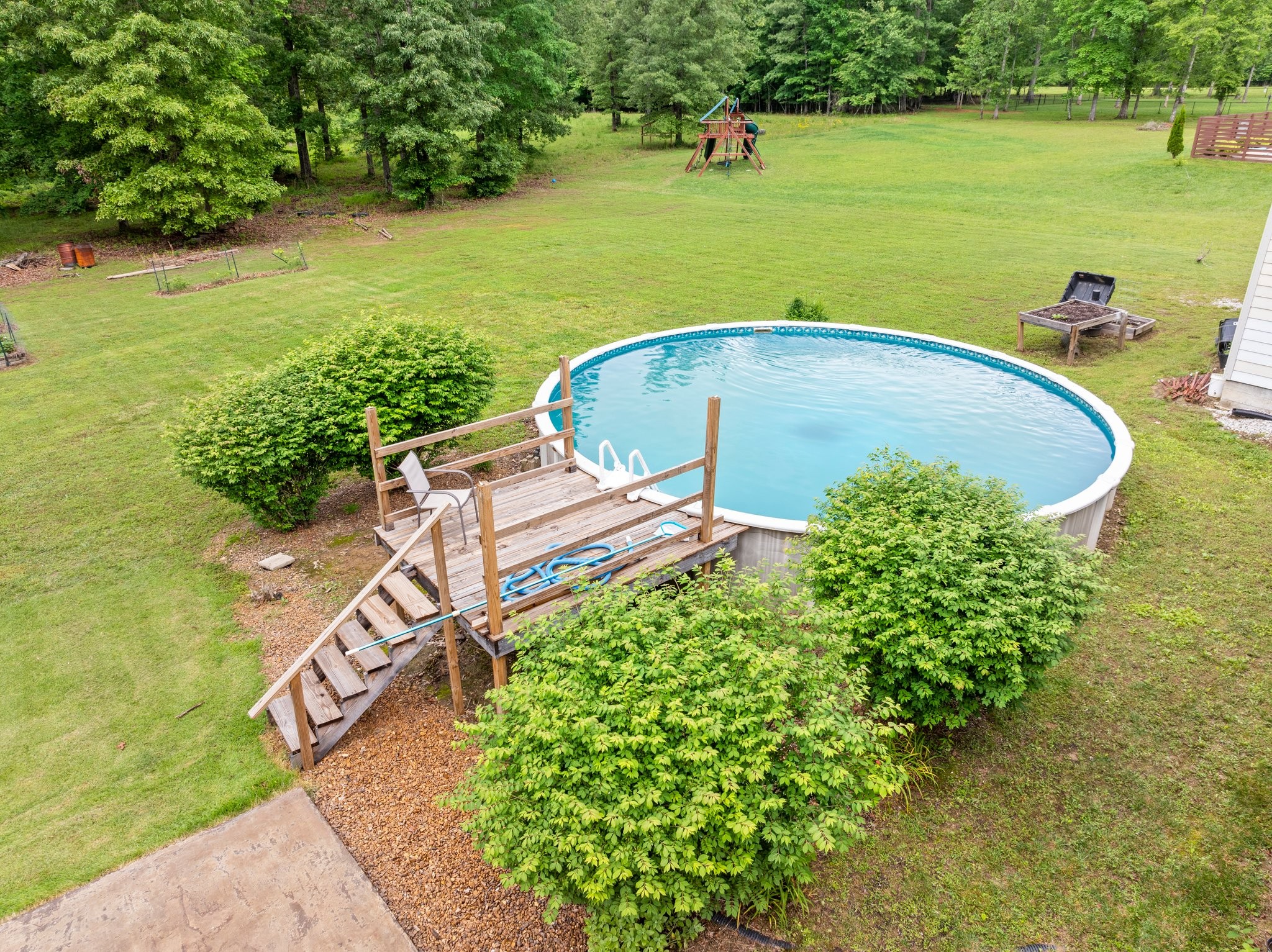 698 Bonner Way