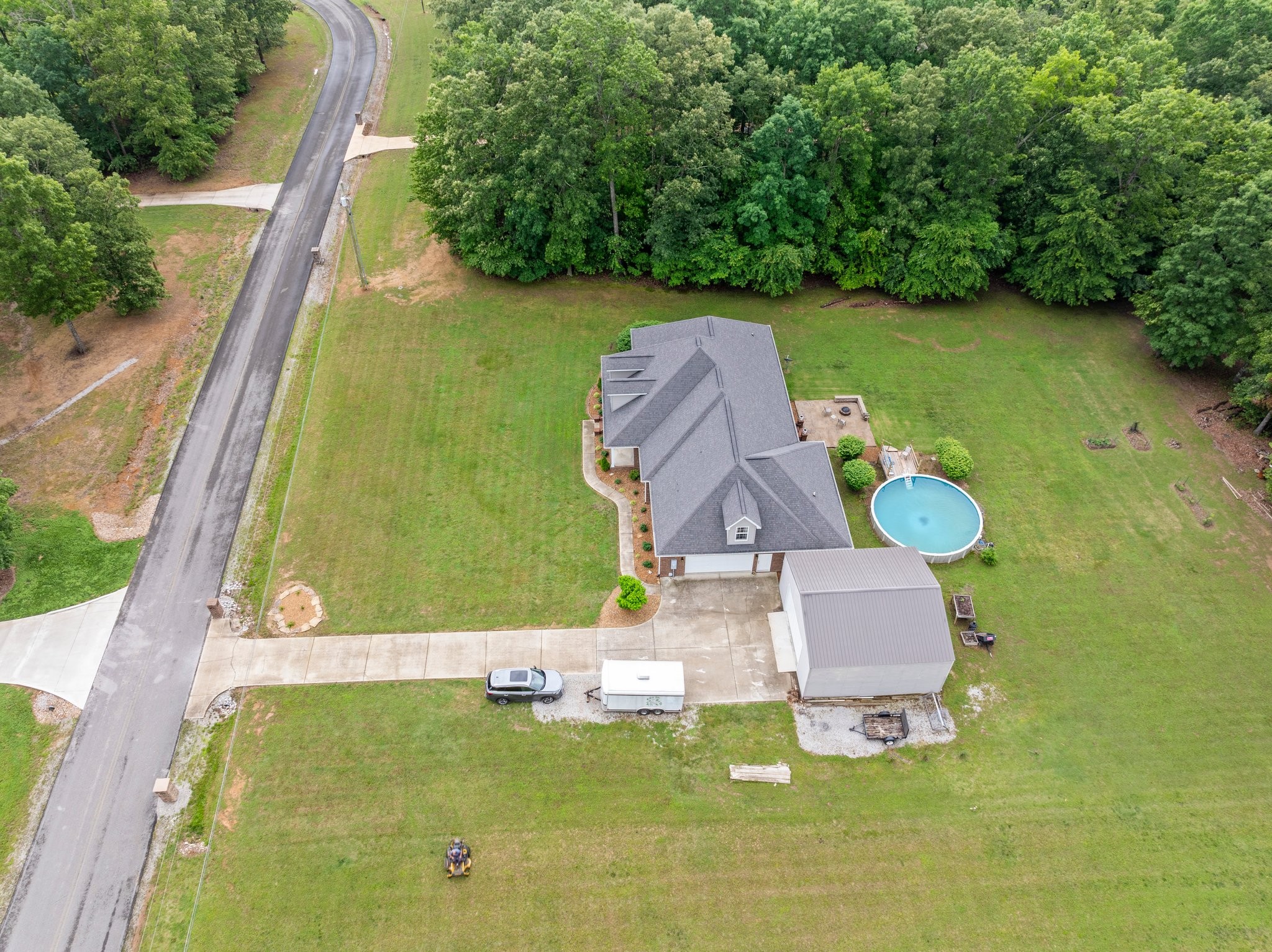 698 Bonner Way