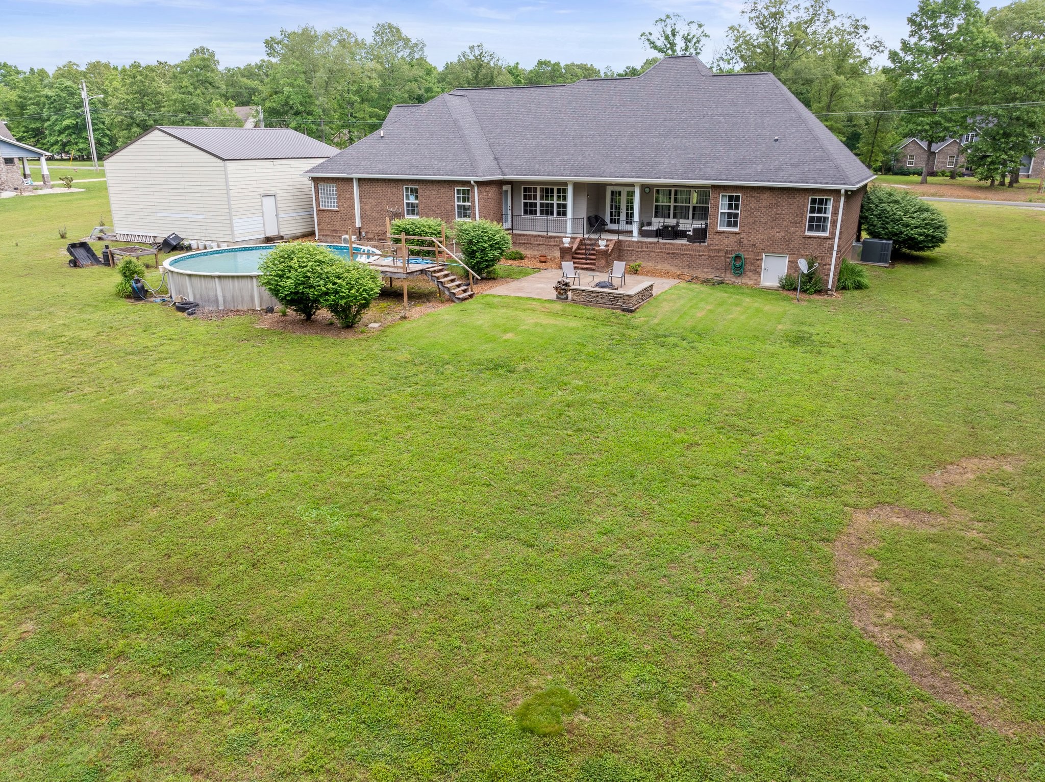 698 Bonner Way