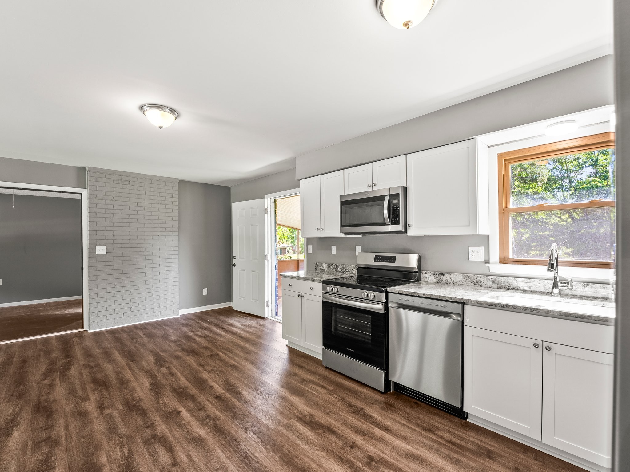 103 Cedar St