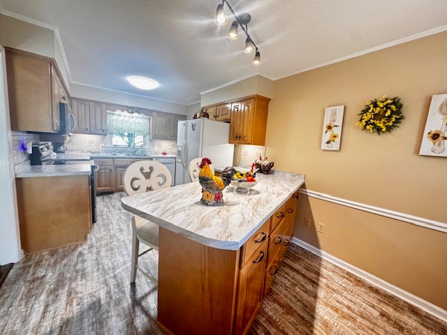 570 Gaines Cir