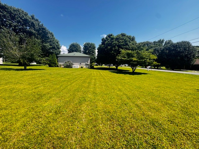 570 Gaines Cir