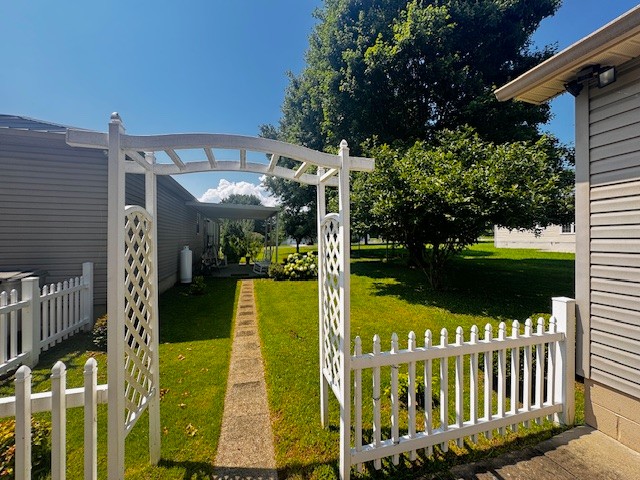 570 Gaines Cir