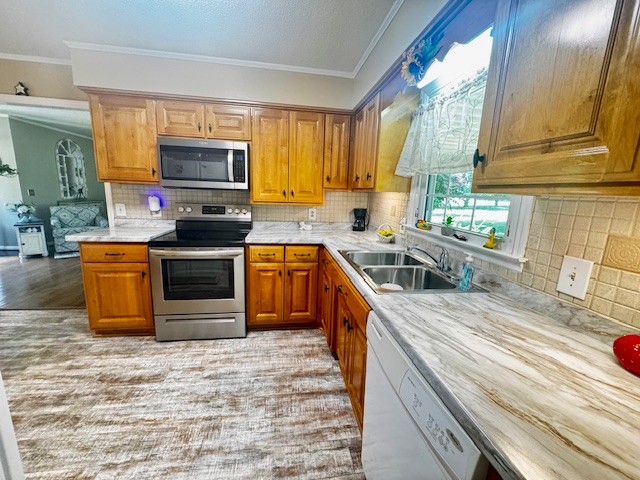 570 Gaines Cir