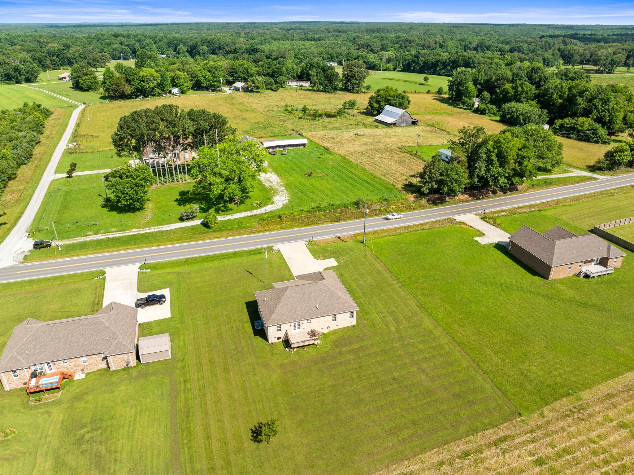 8300 Aedc Rd