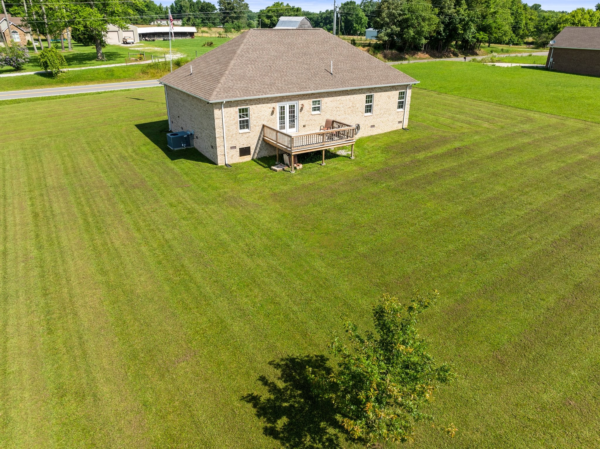 8300 Aedc Rd