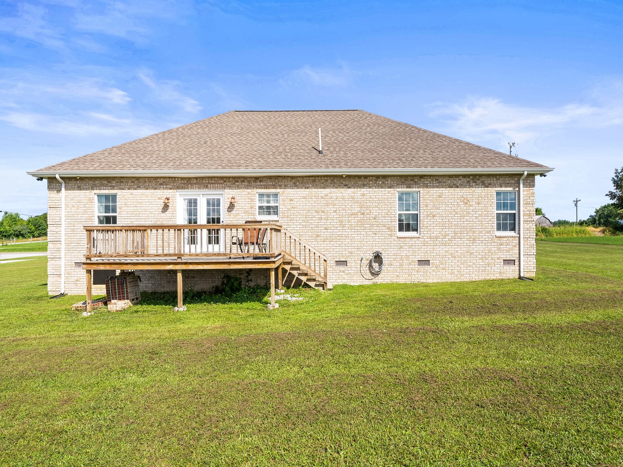 8300 Aedc Rd
