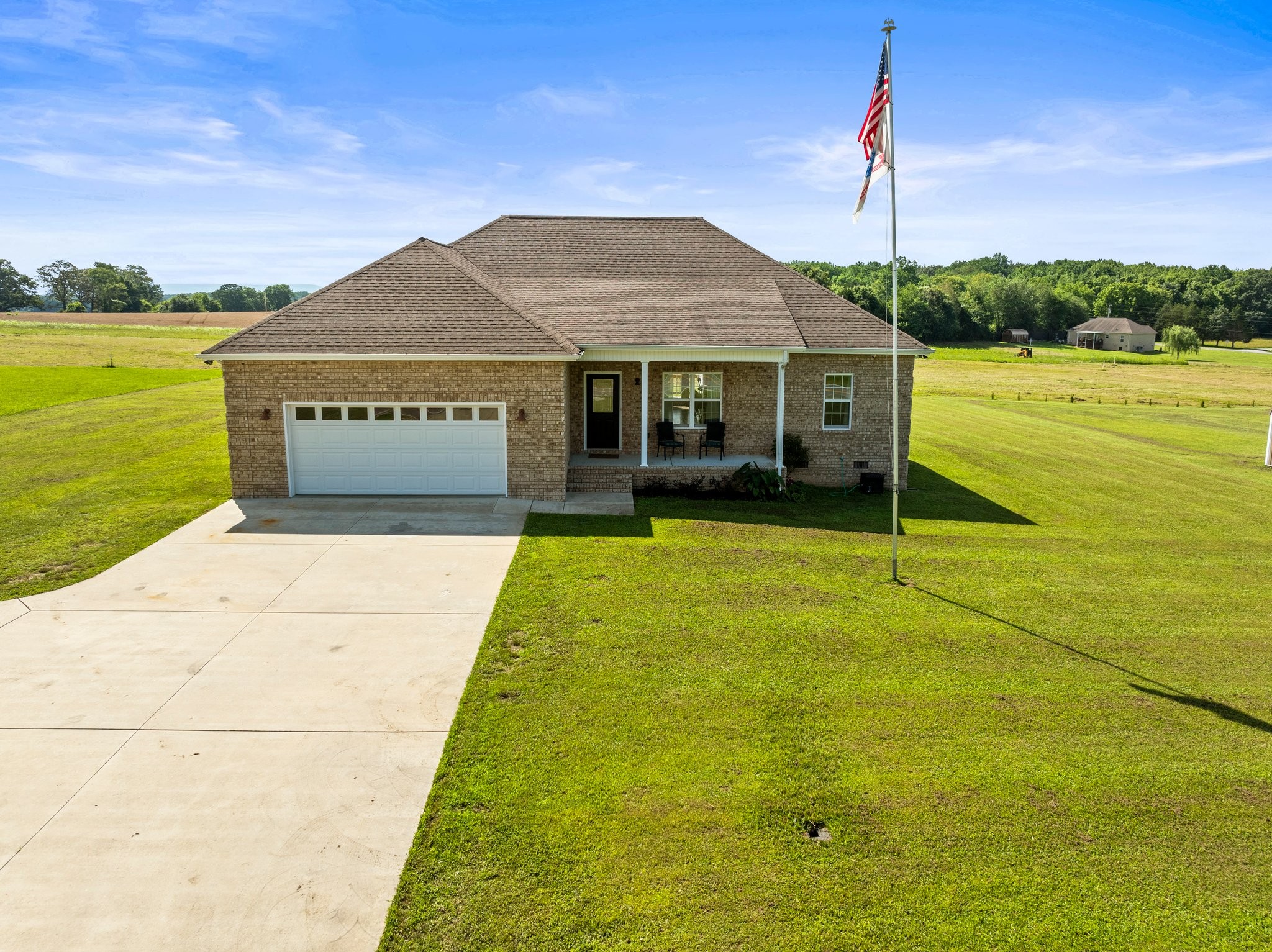 8300 Aedc Rd