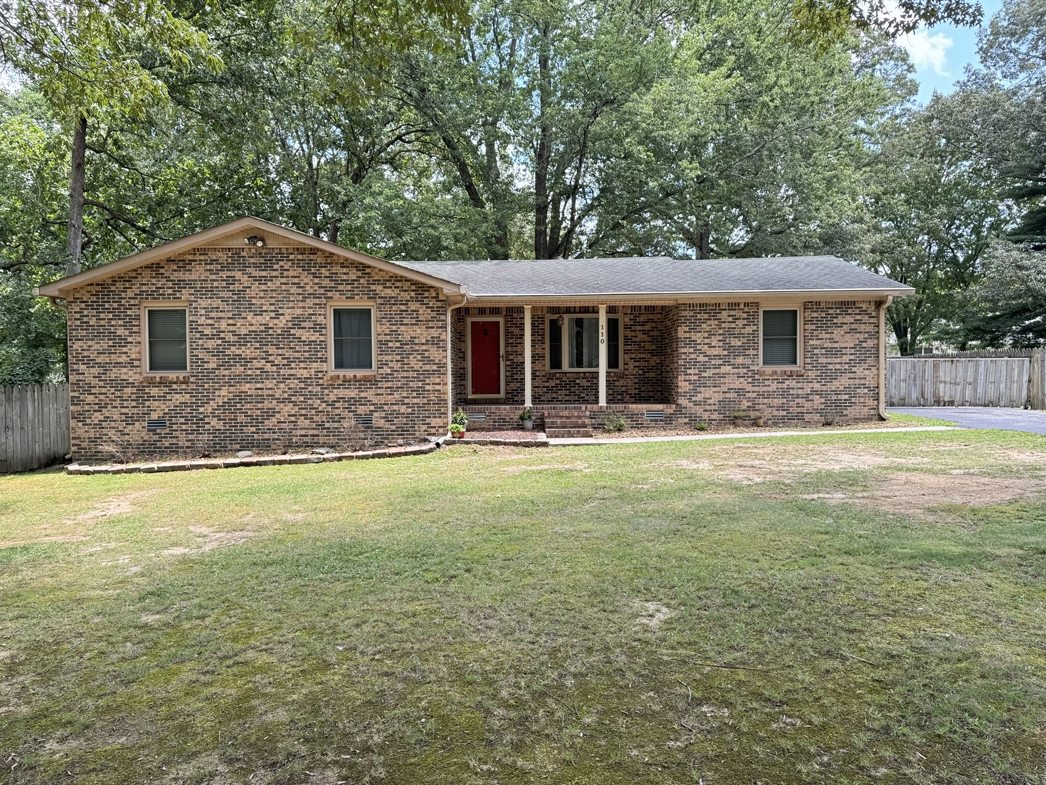 110 Larkway Dr