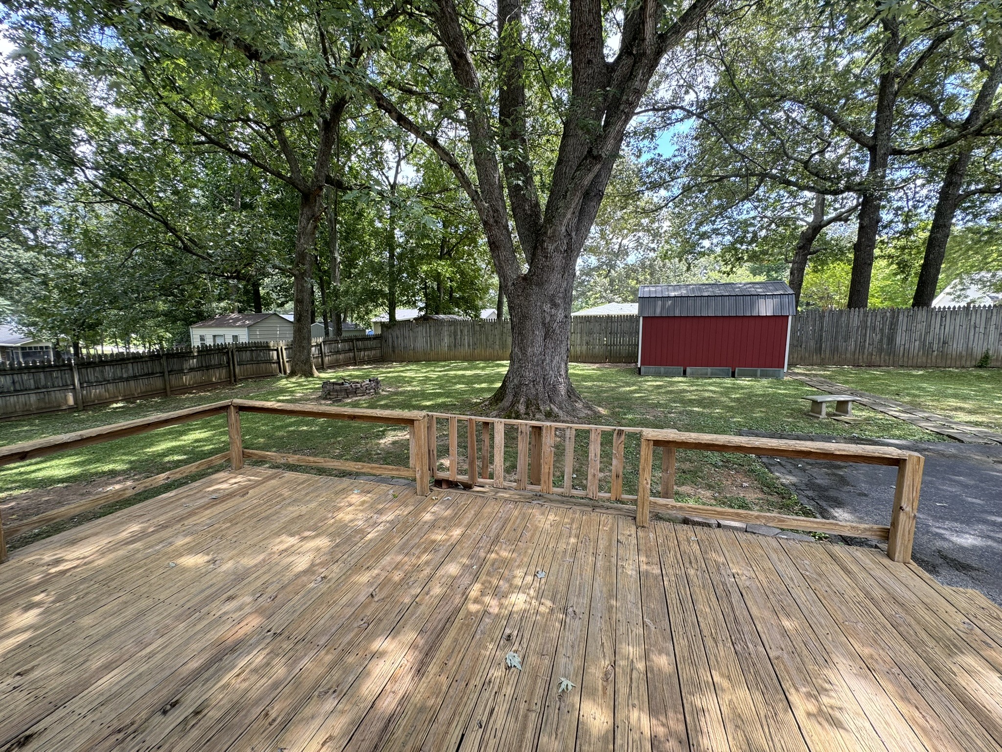 110 Larkway Dr