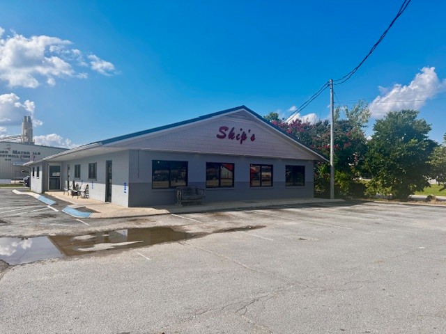 614 David Crockett Hwy