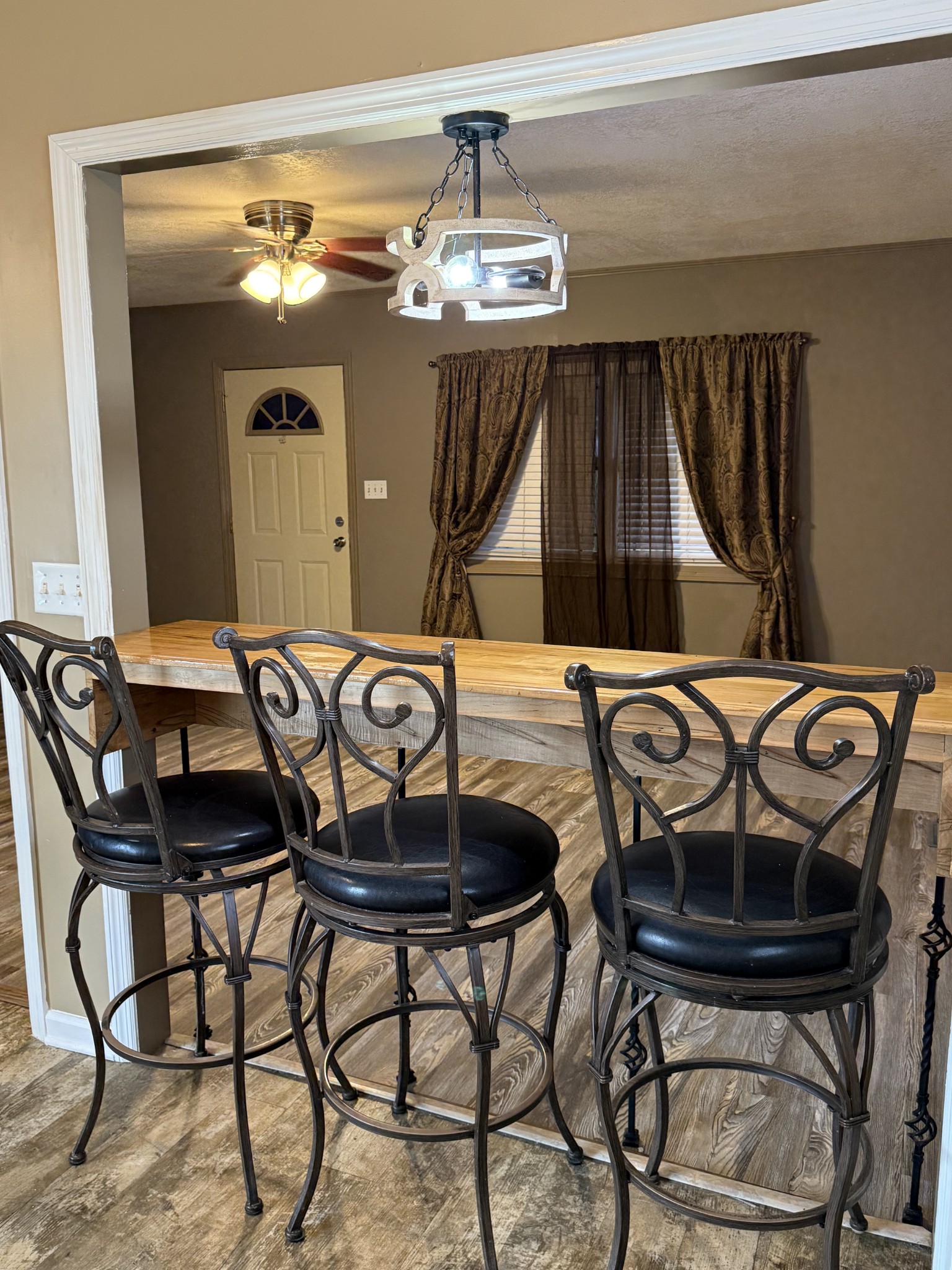 10697 David Crockett Pkwy