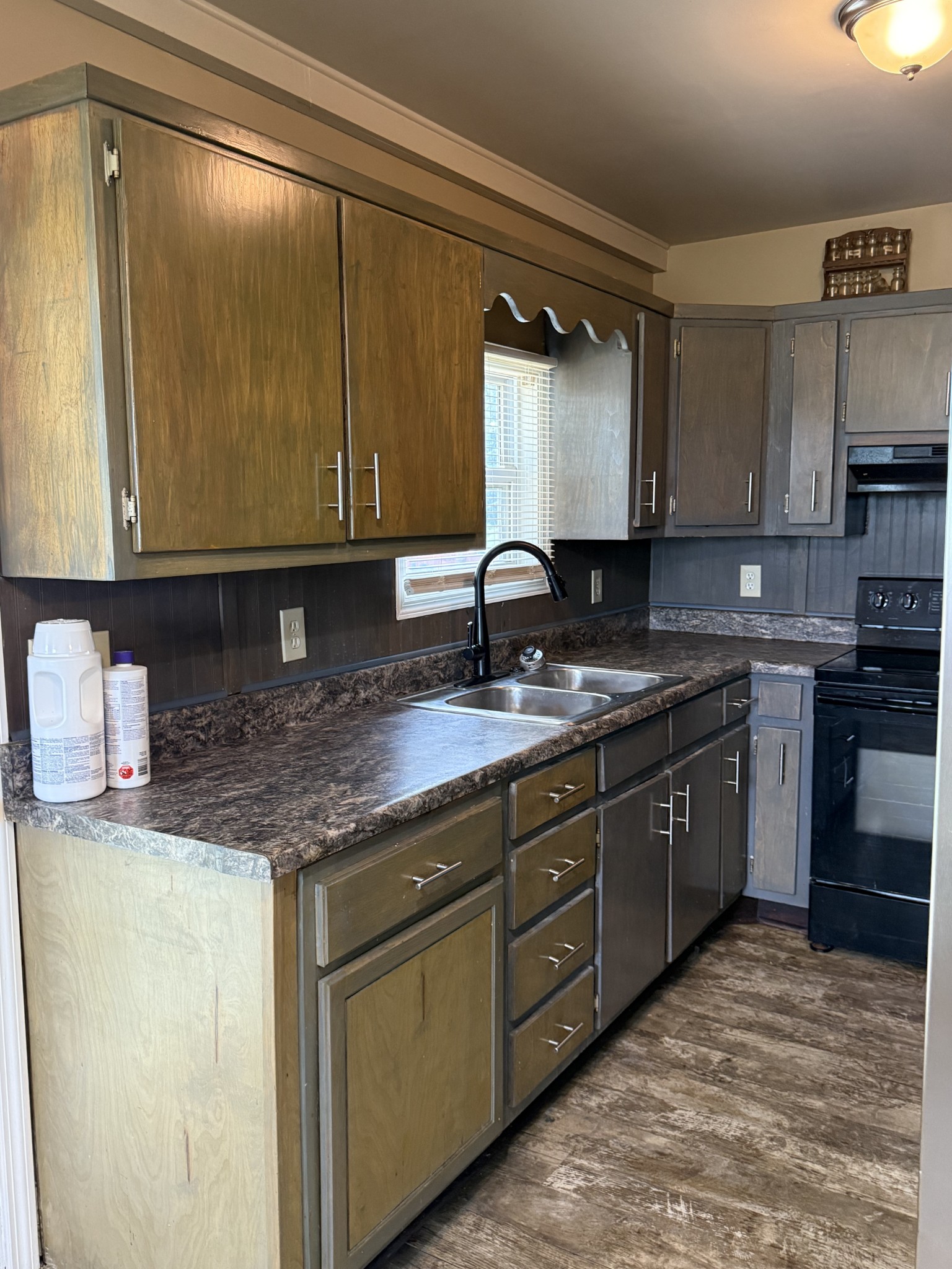 10697 David Crockett Pkwy