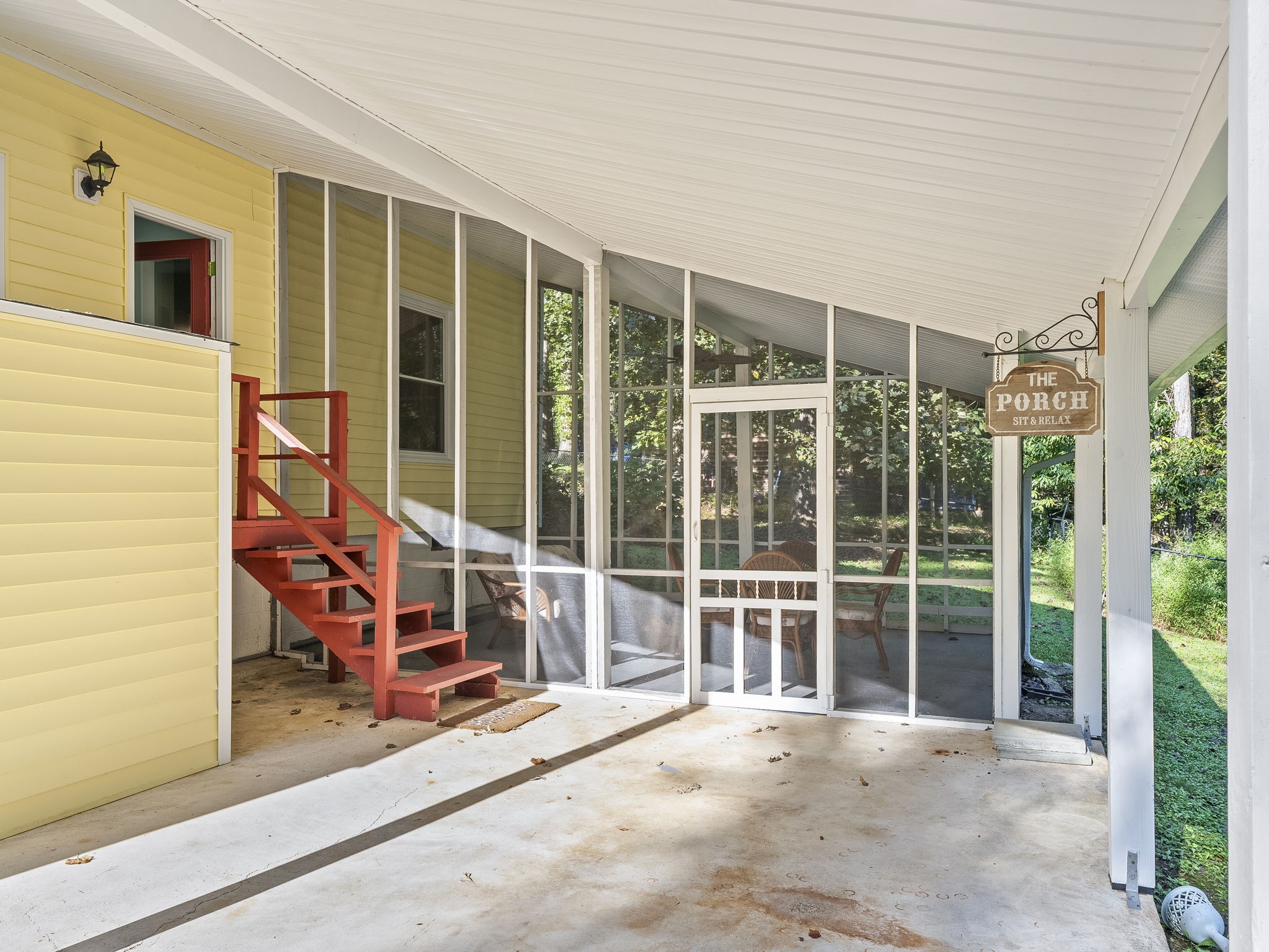 235 Lakeview St
