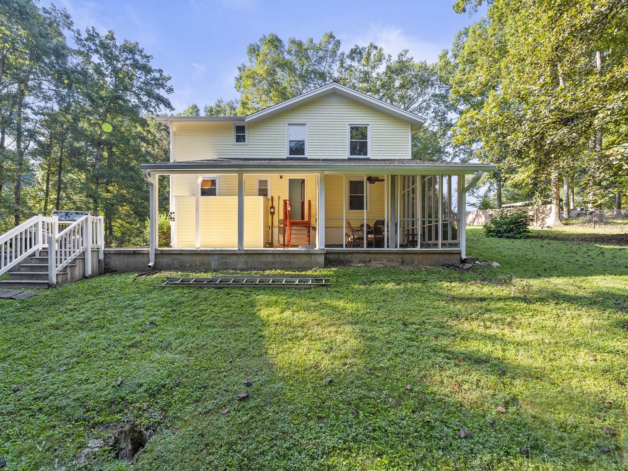 235 Lakeview St