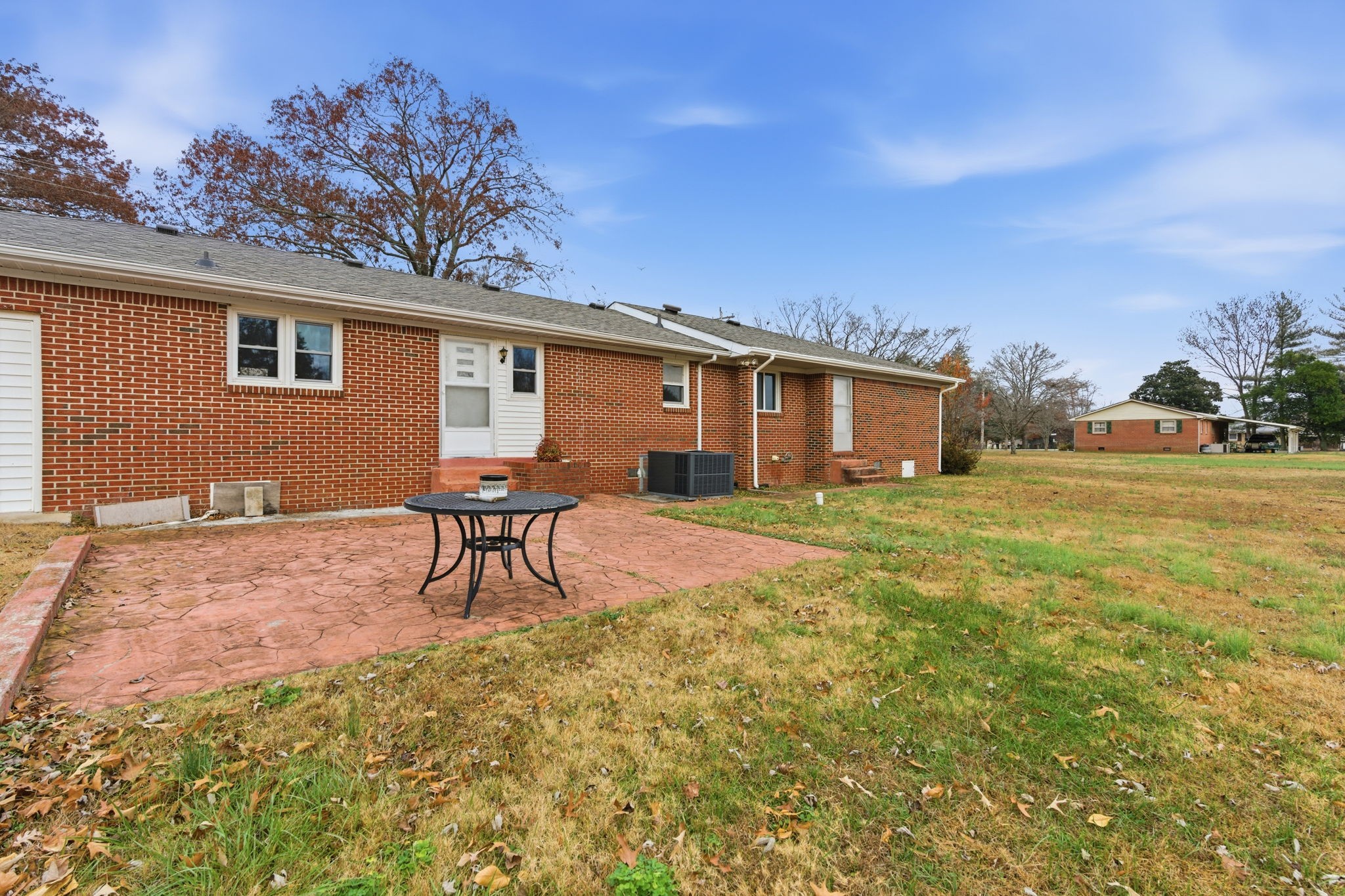 4137 Eastbrook Rd