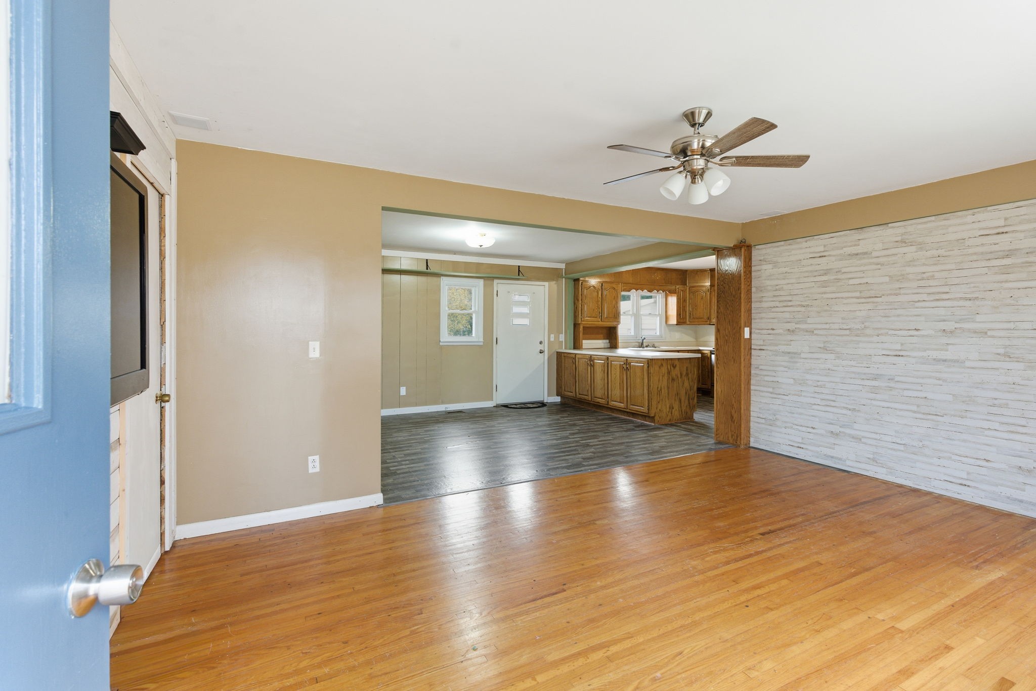 4137 Eastbrook Rd