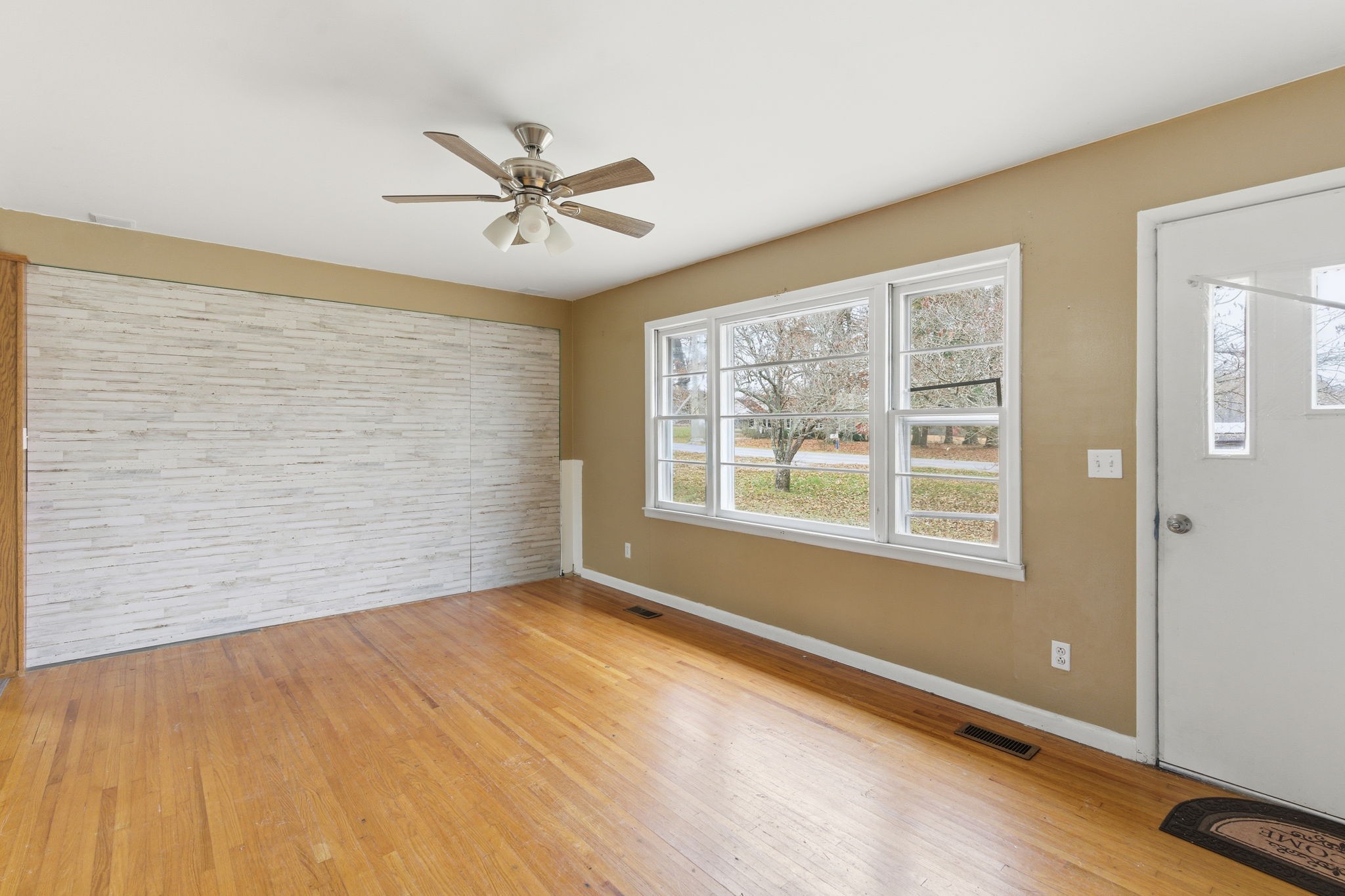 4137 Eastbrook Rd