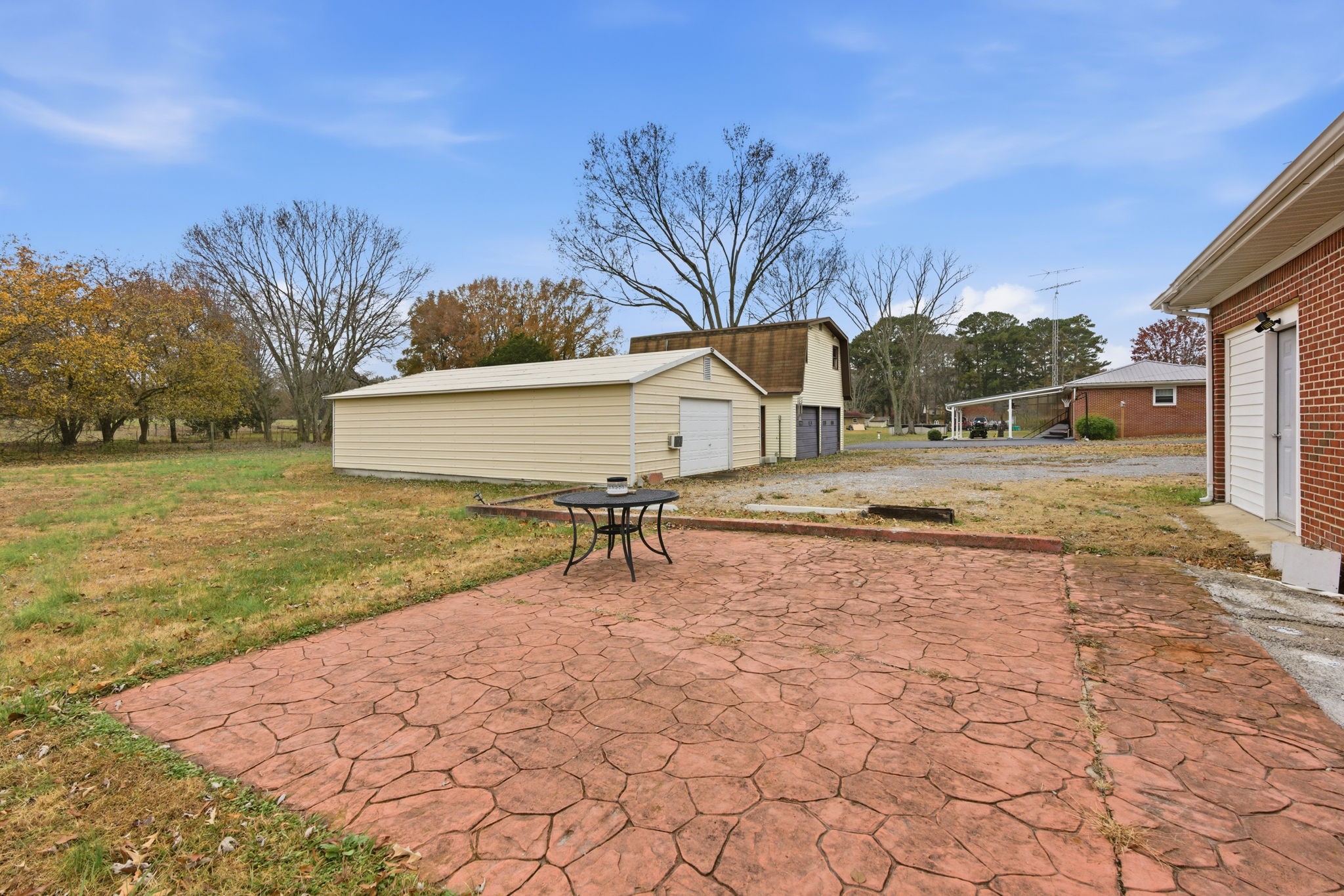 4137 Eastbrook Rd