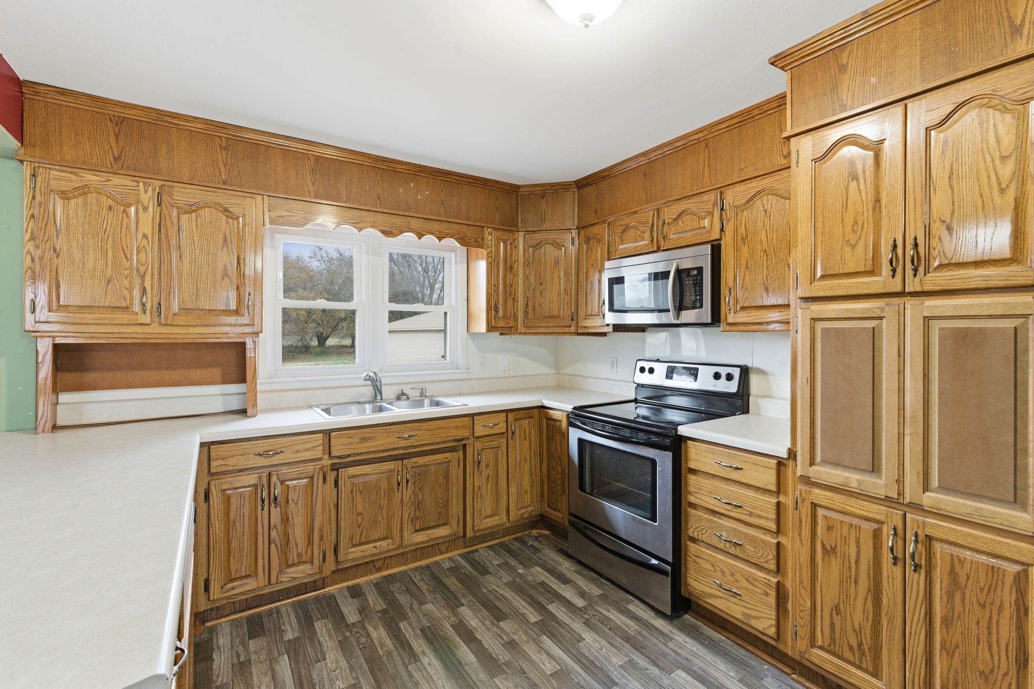 4137 Eastbrook Rd