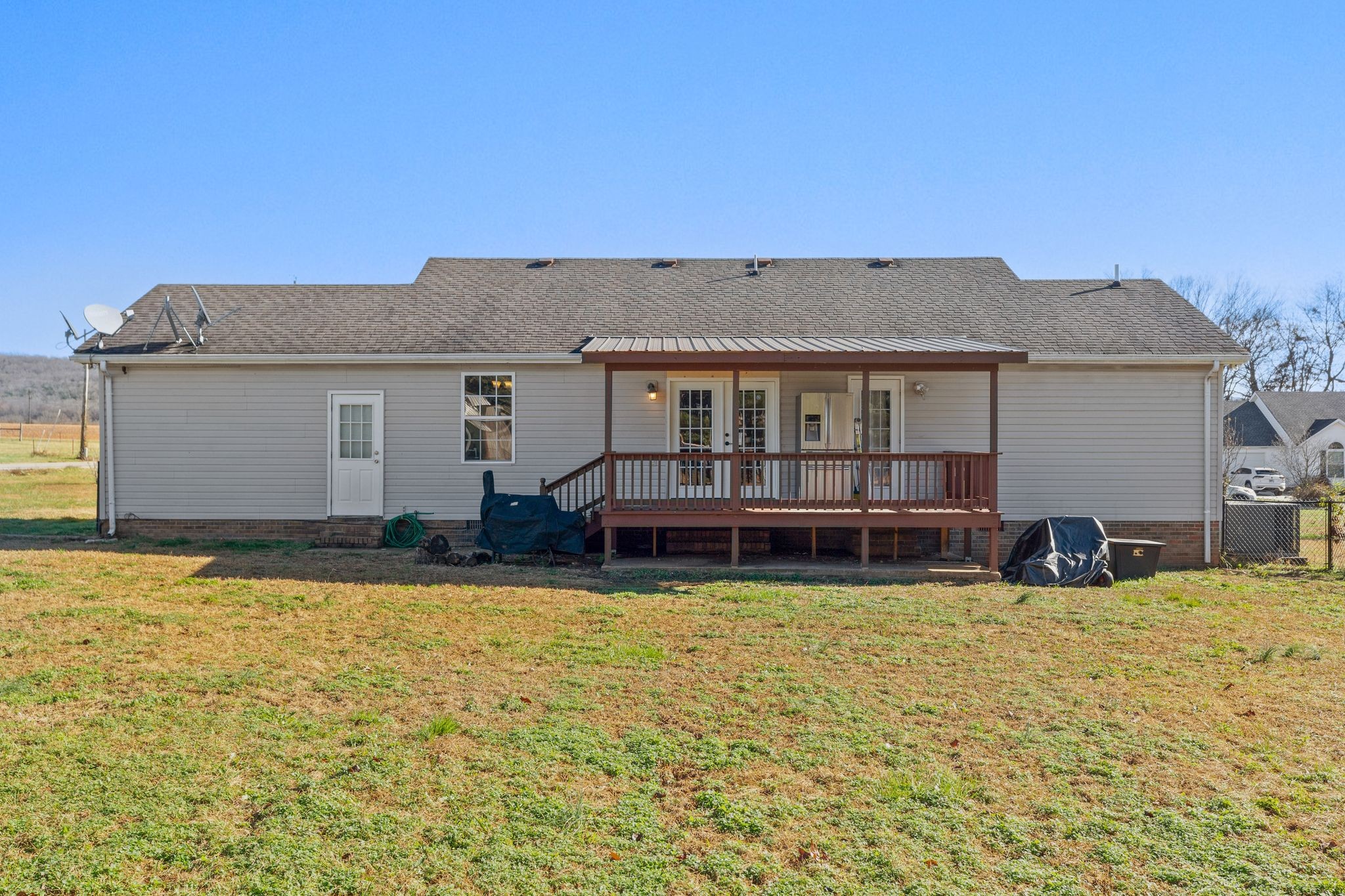 14 Hazelwood Ln
