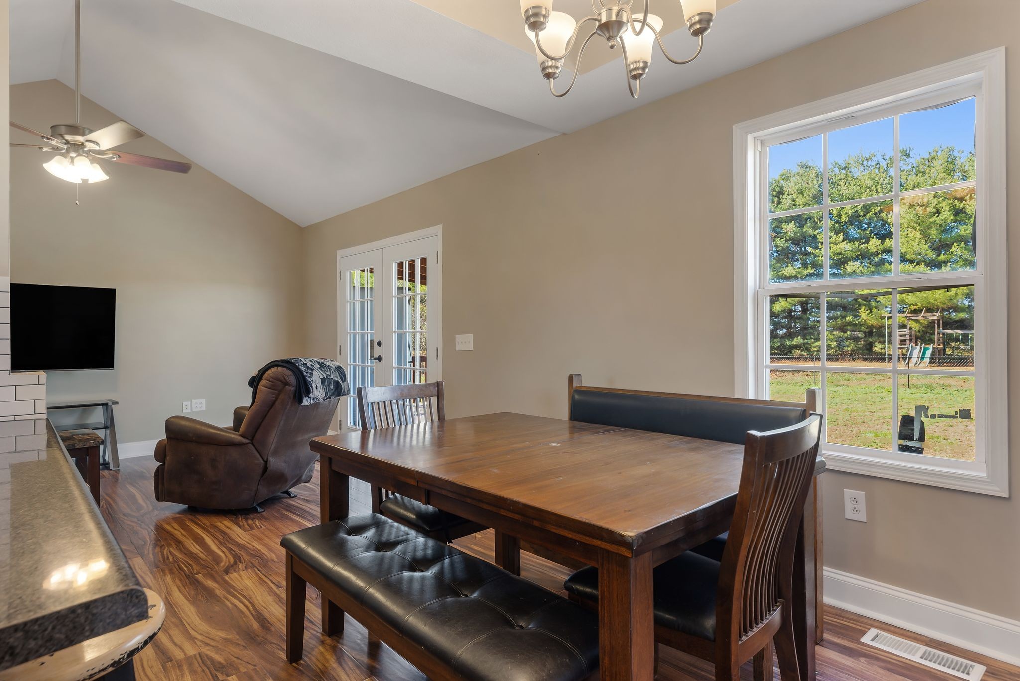 14 Hazelwood Ln