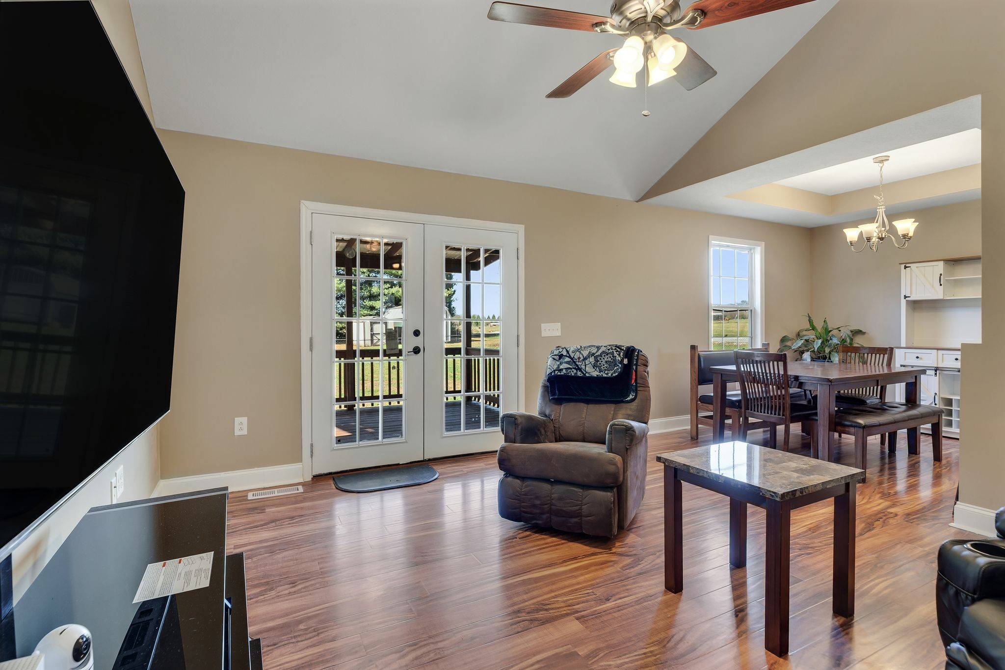 14 Hazelwood Ln