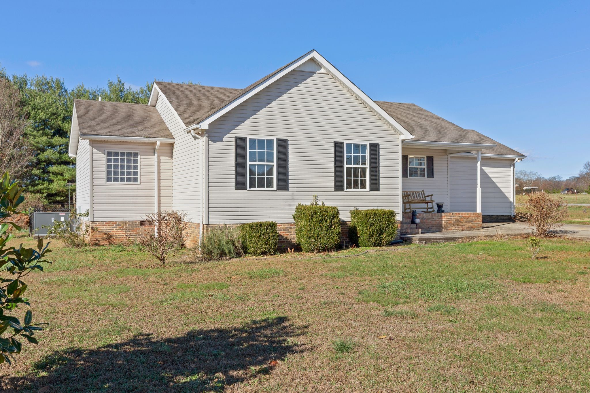 14 Hazelwood Ln