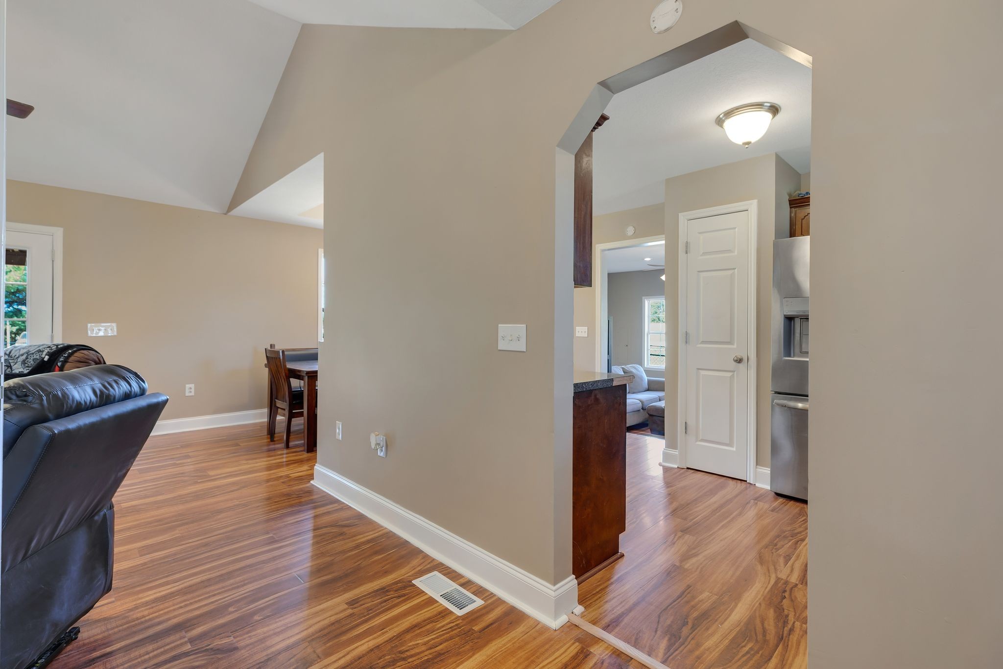 14 Hazelwood Ln