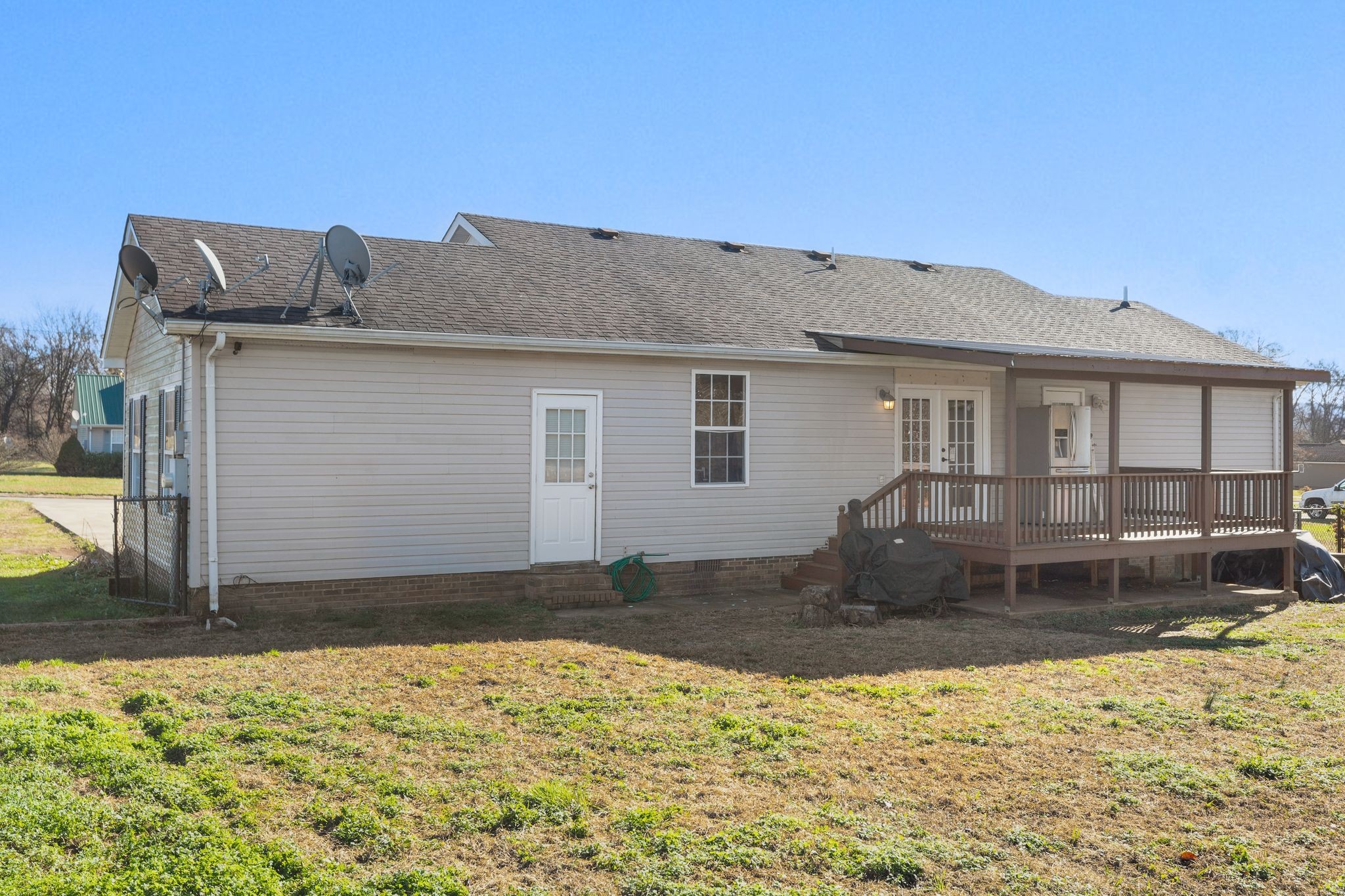 14 Hazelwood Ln