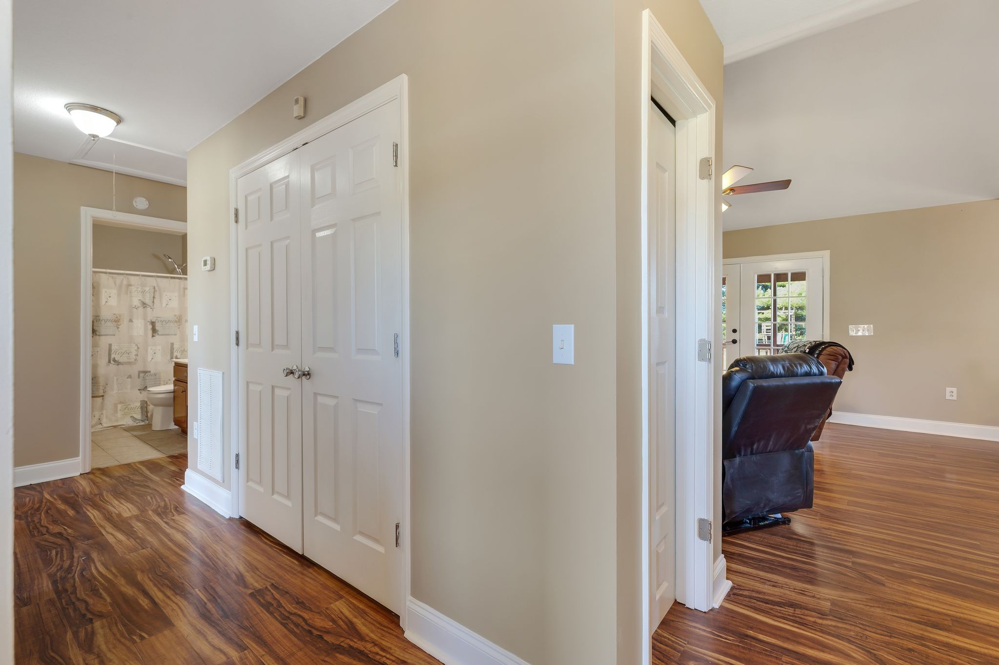 14 Hazelwood Ln