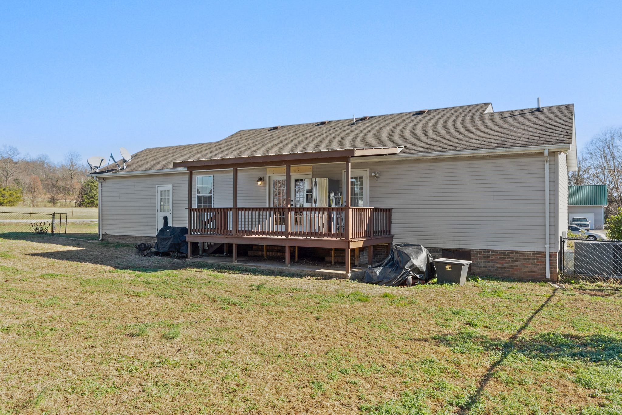 14 Hazelwood Ln