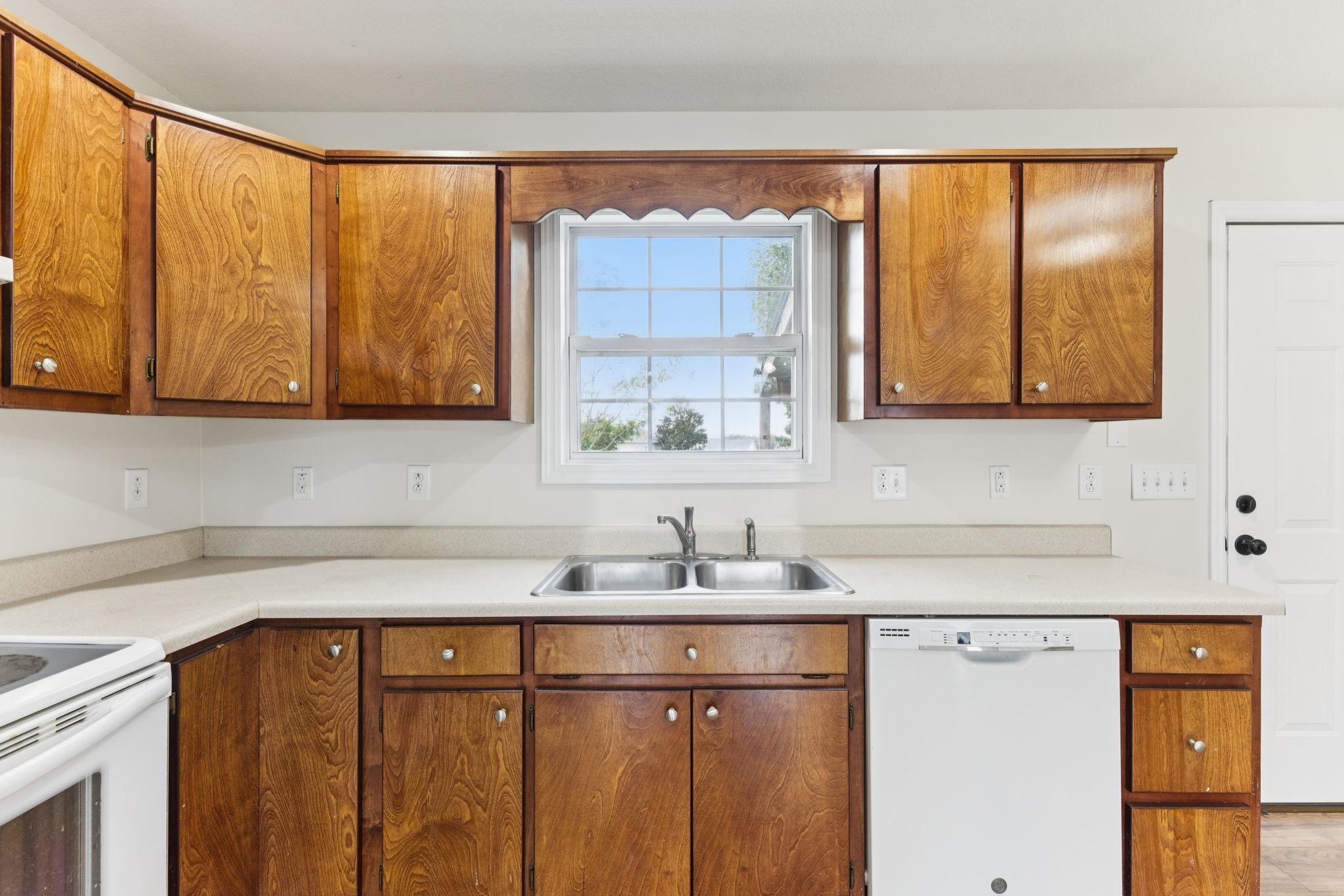 286 Strawberry Dr