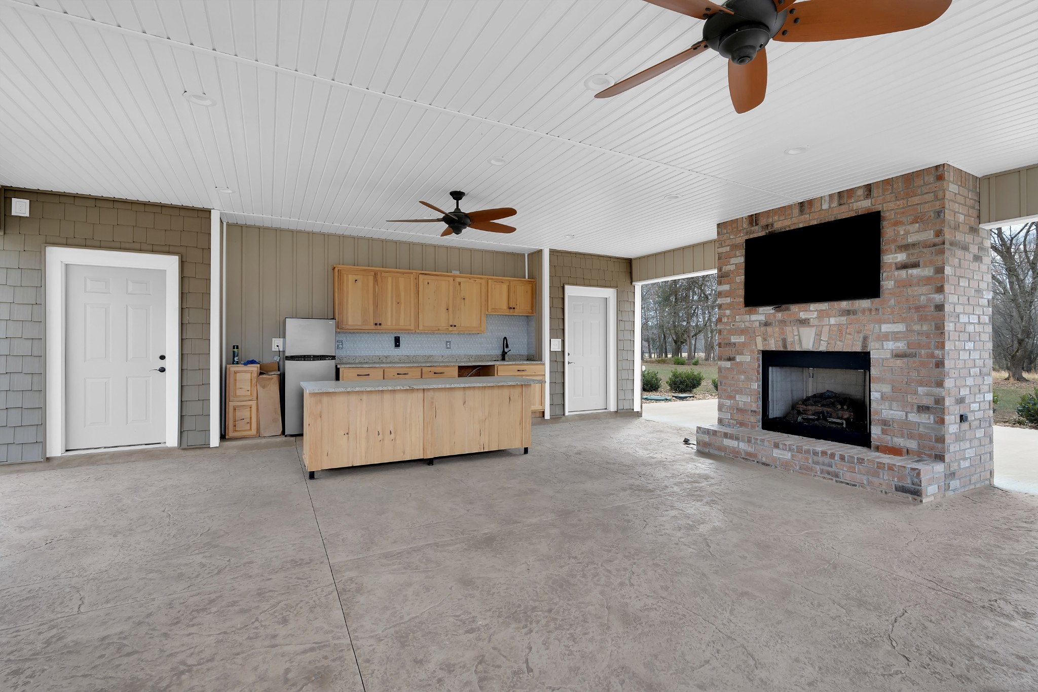 5765 Spring Creek Rd