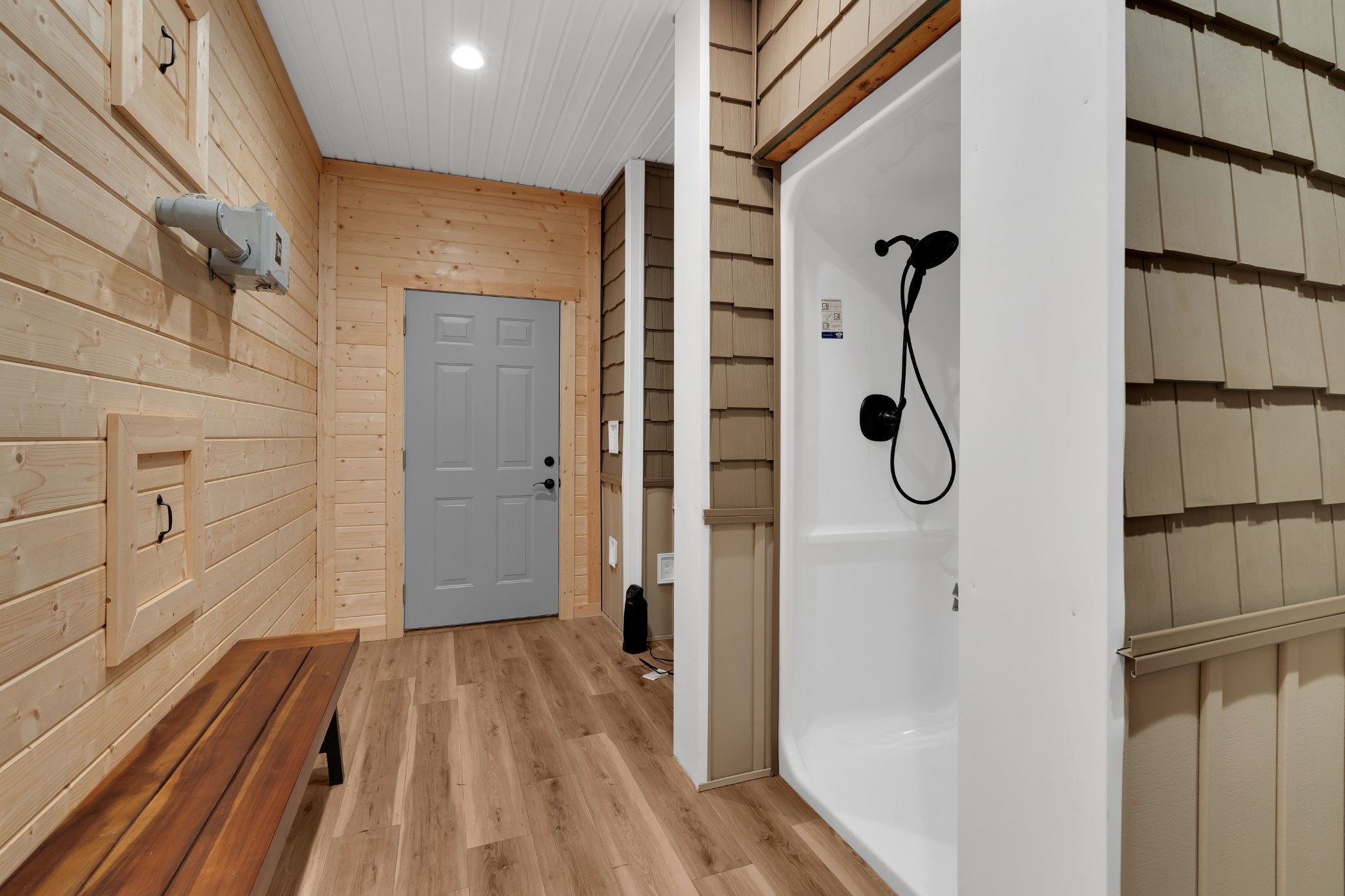 5765 Spring Creek Rd