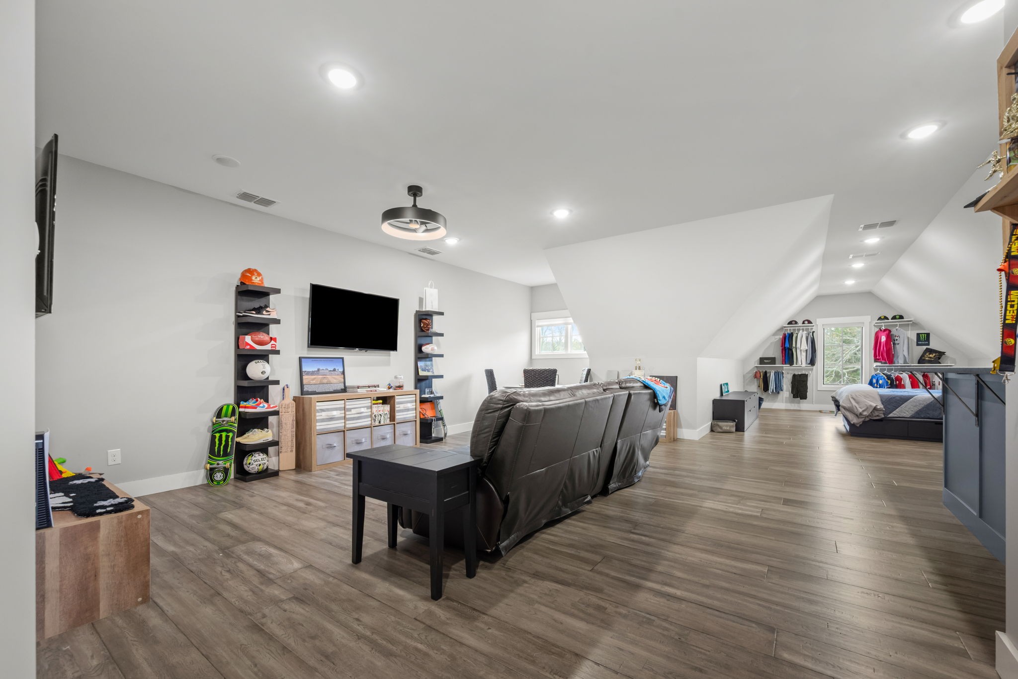 426 BRUNSWICK COURT