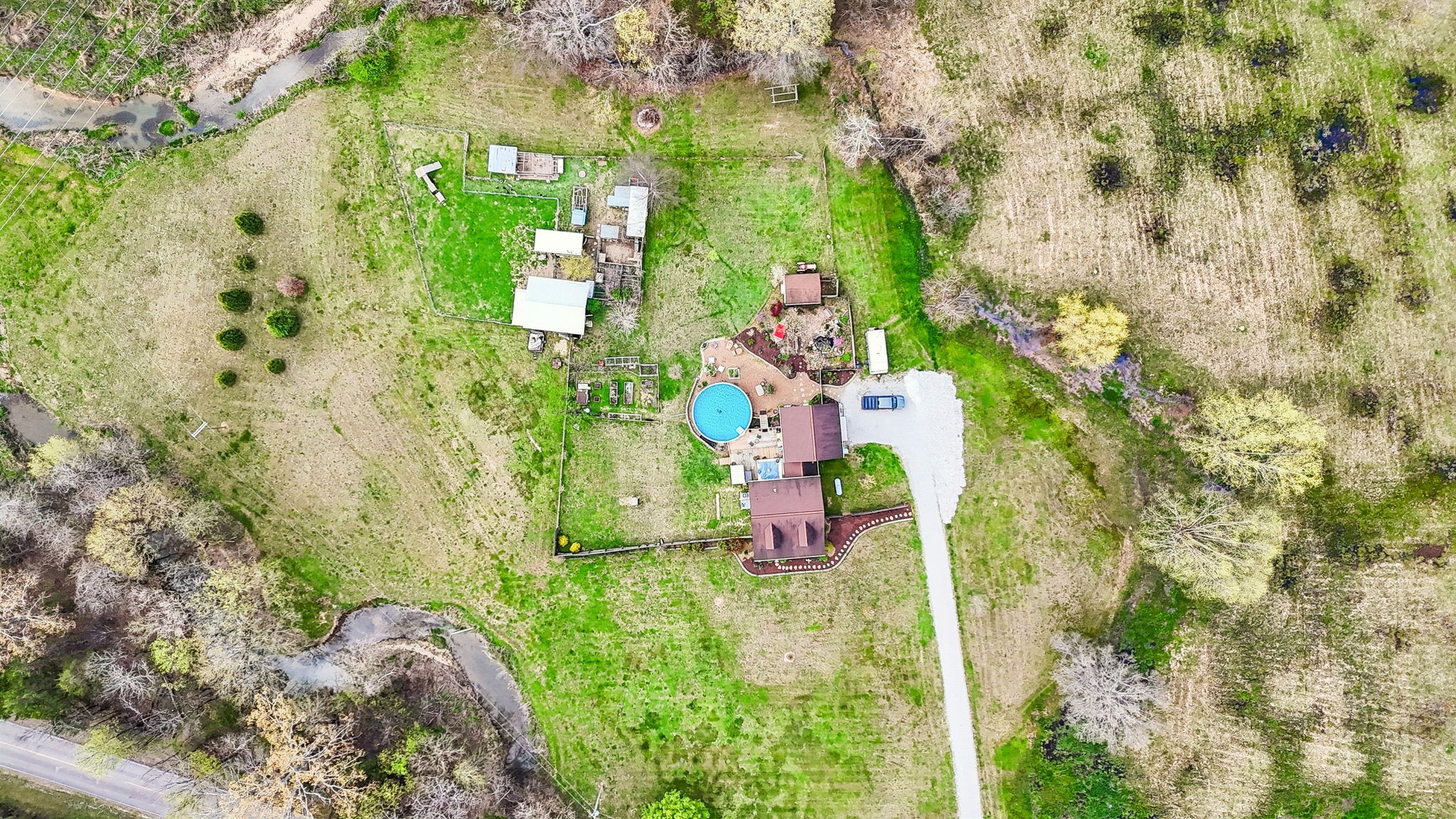 95 Floyd Ln