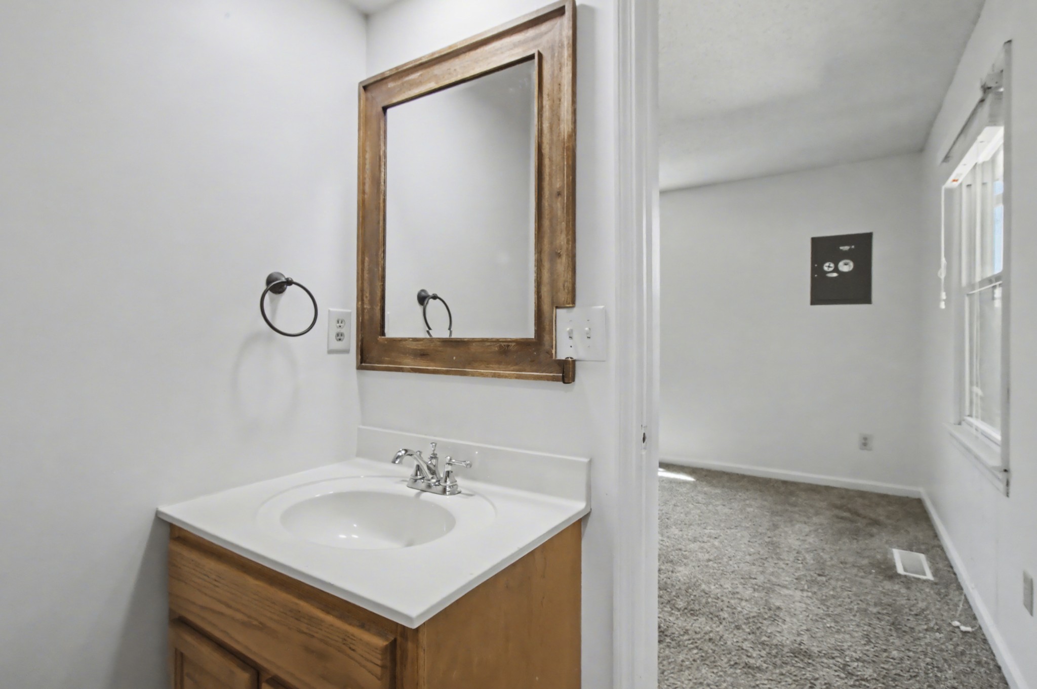 204 Scenic Cir