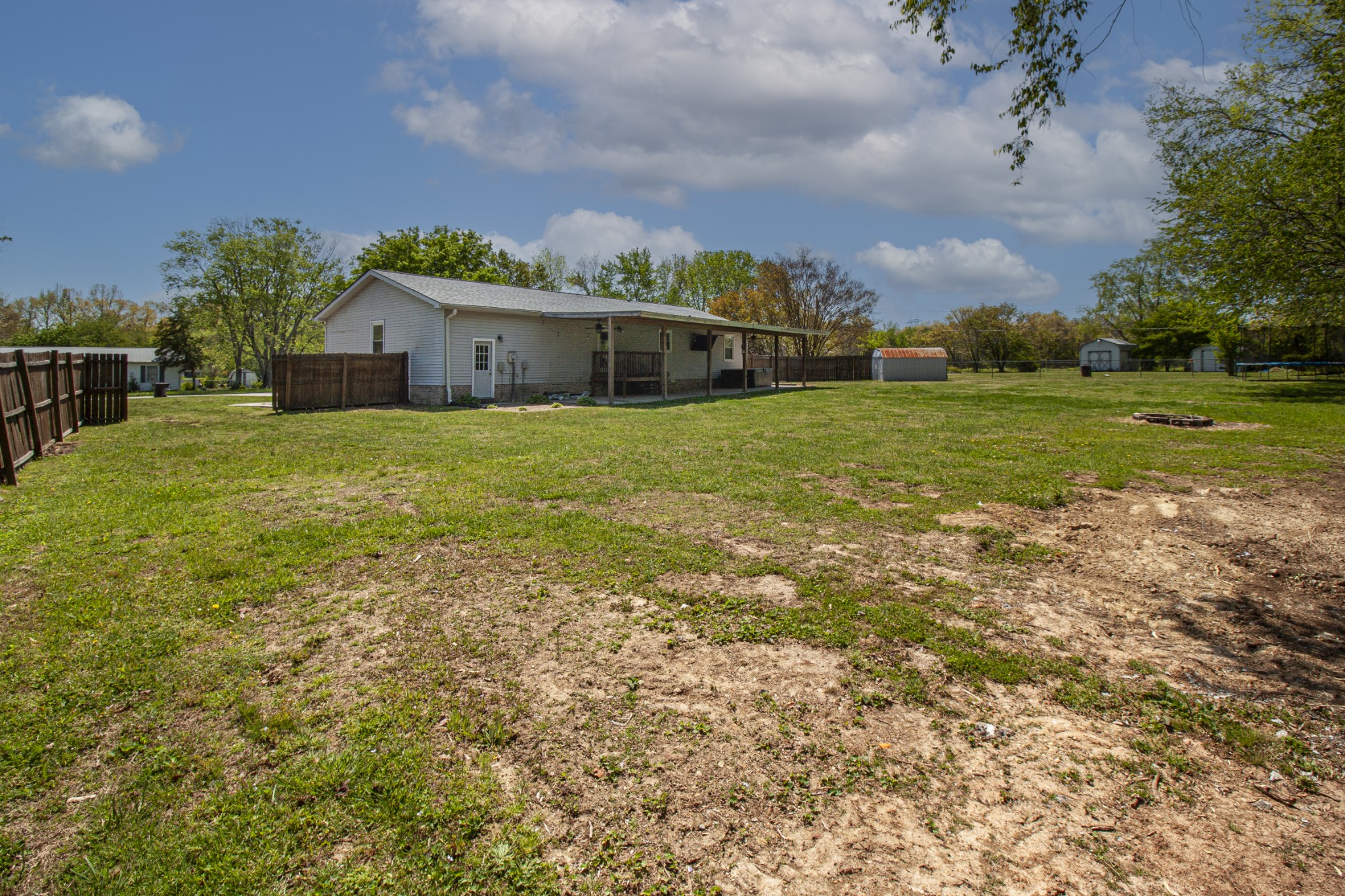 204 Scenic Cir