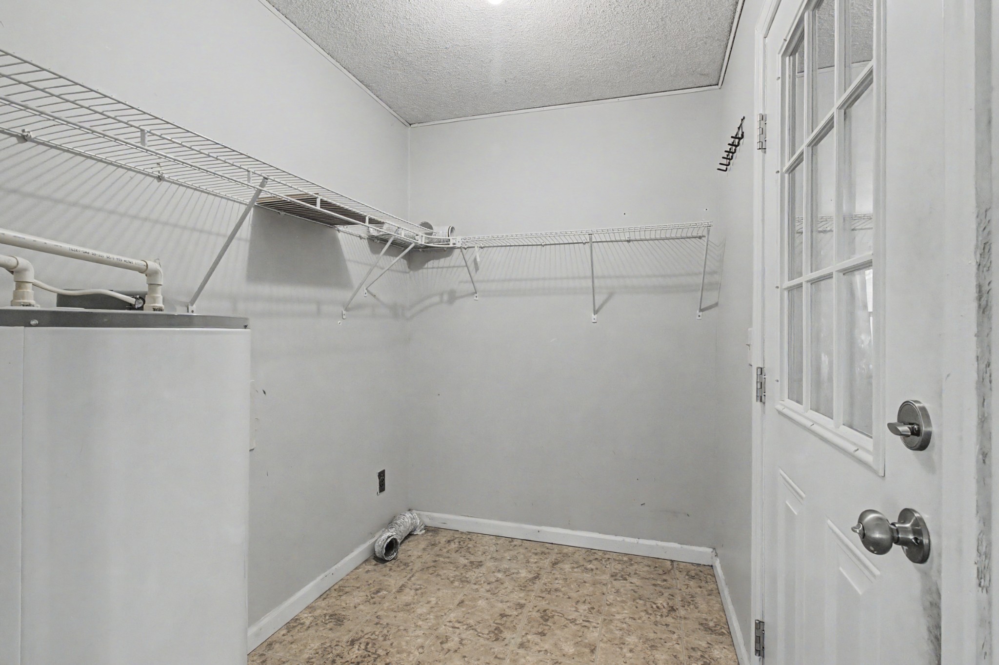 204 Scenic Cir