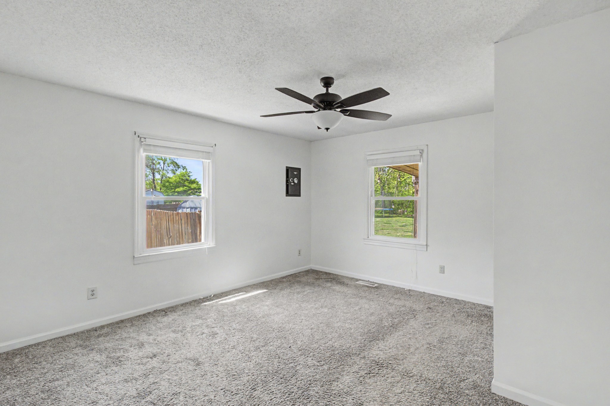 204 Scenic Cir