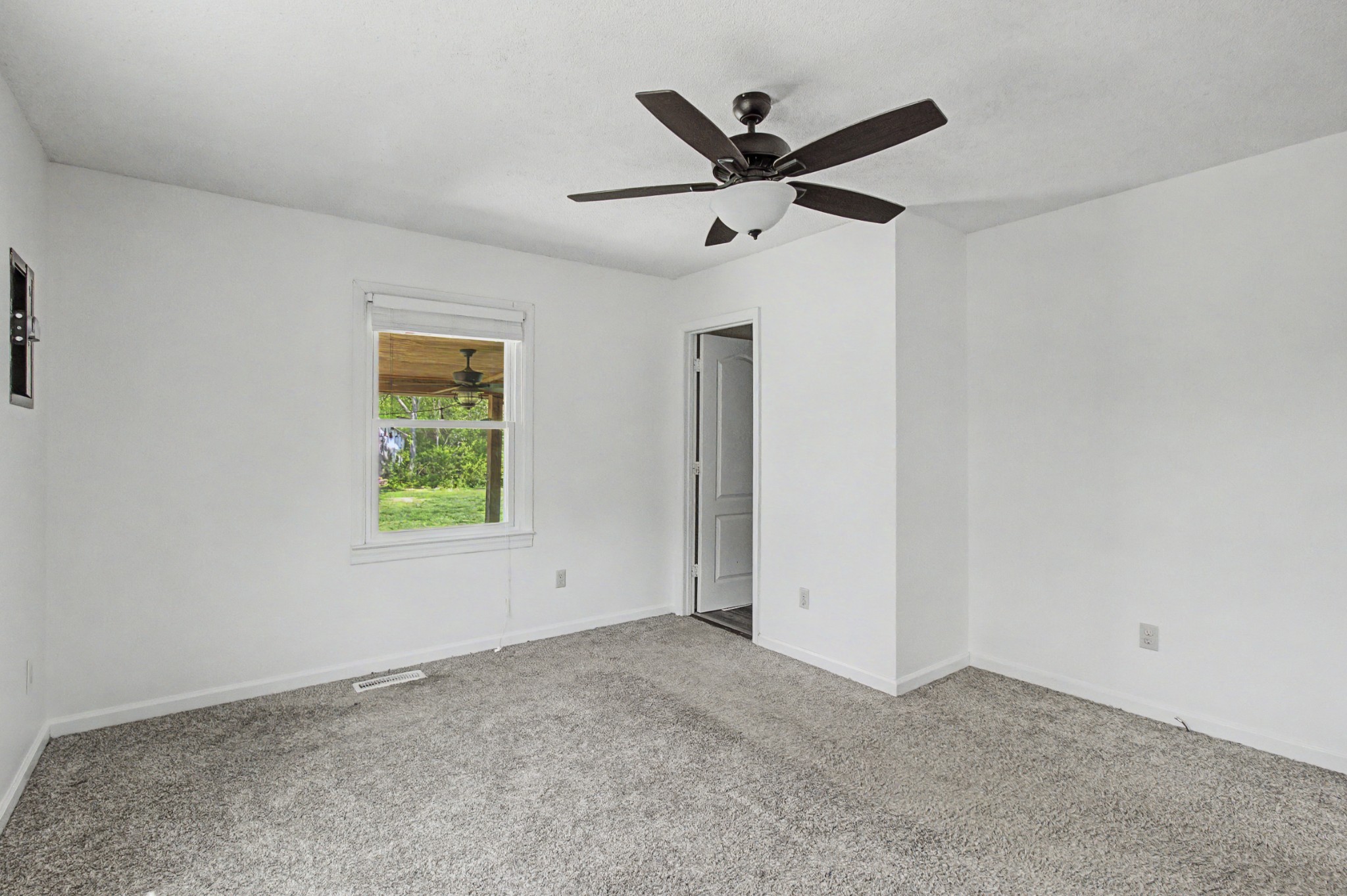 204 Scenic Cir