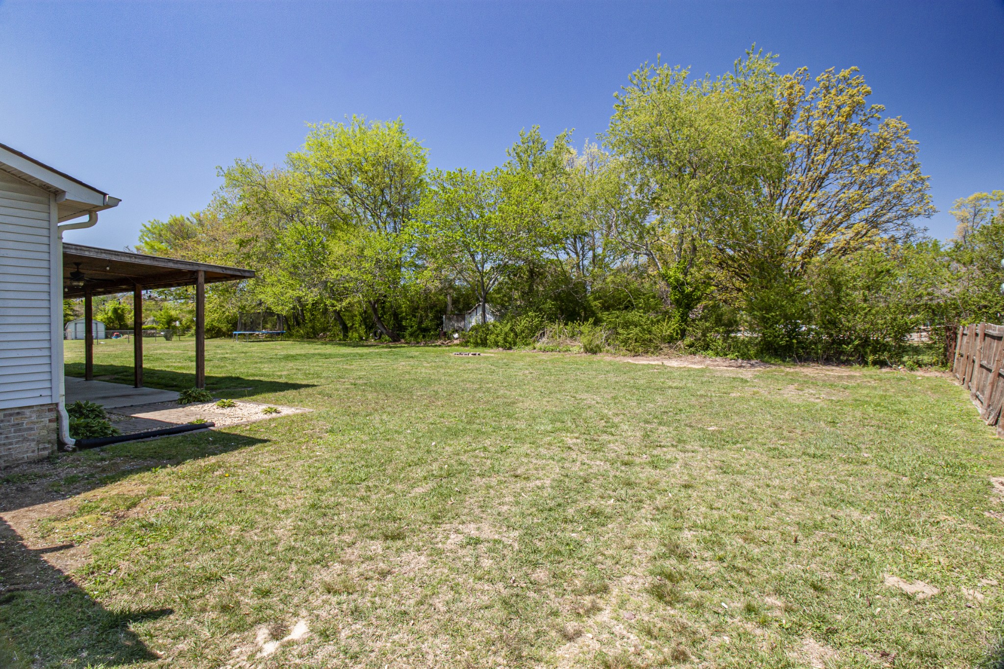 204 Scenic Cir
