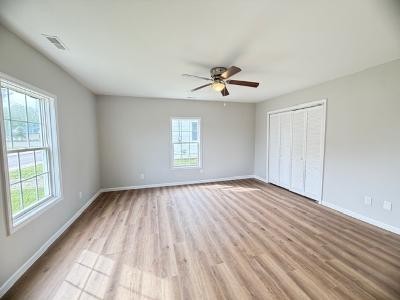 102 Hodges St, N