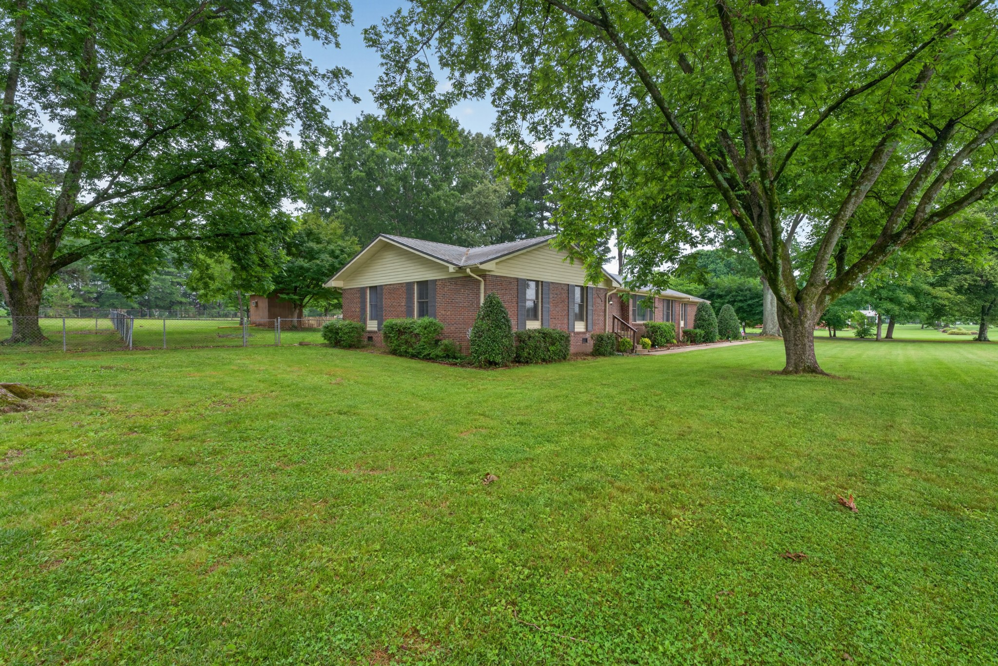 1405 Old Estill Springs Rd