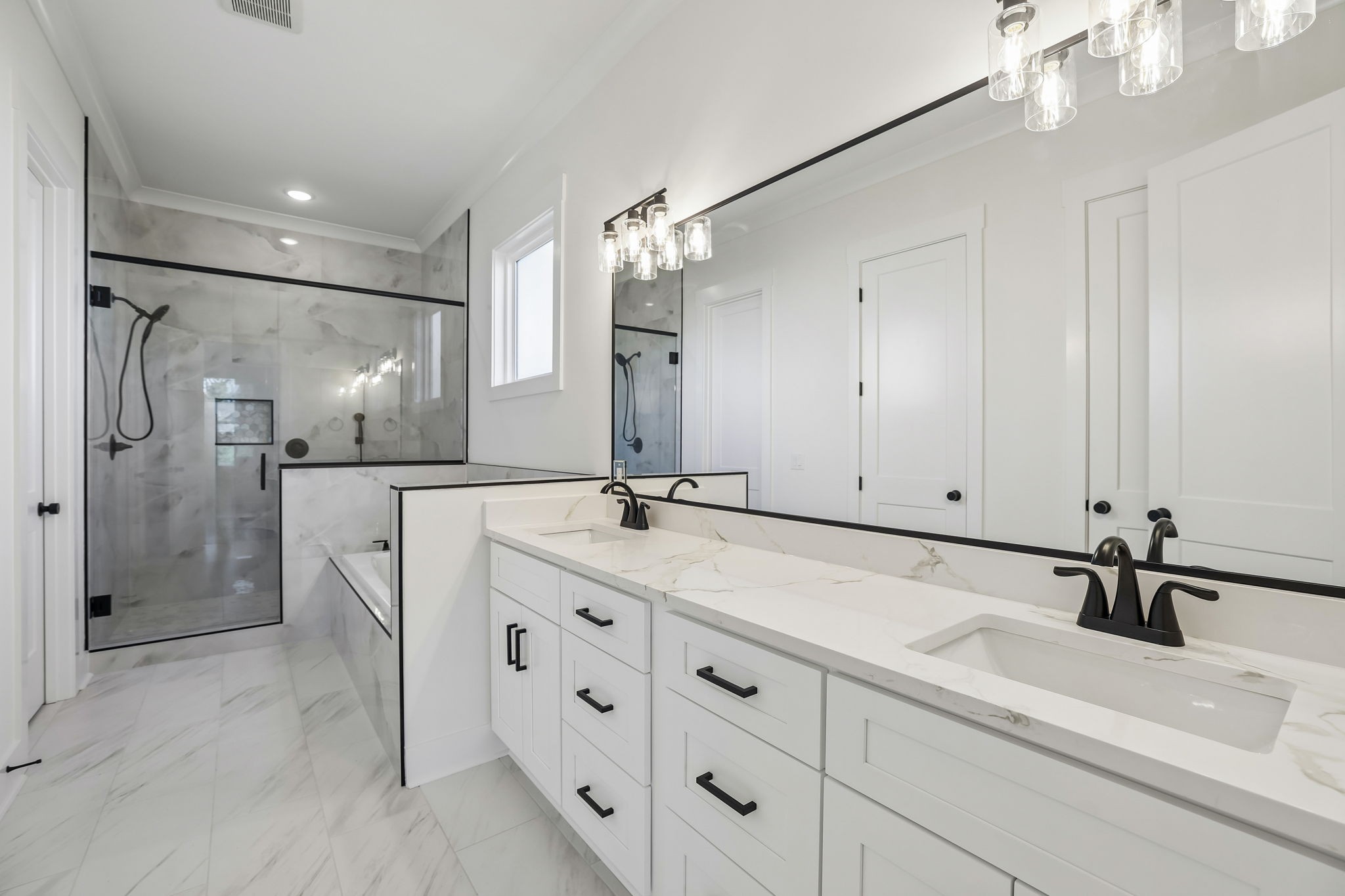 123 Lookout Dr